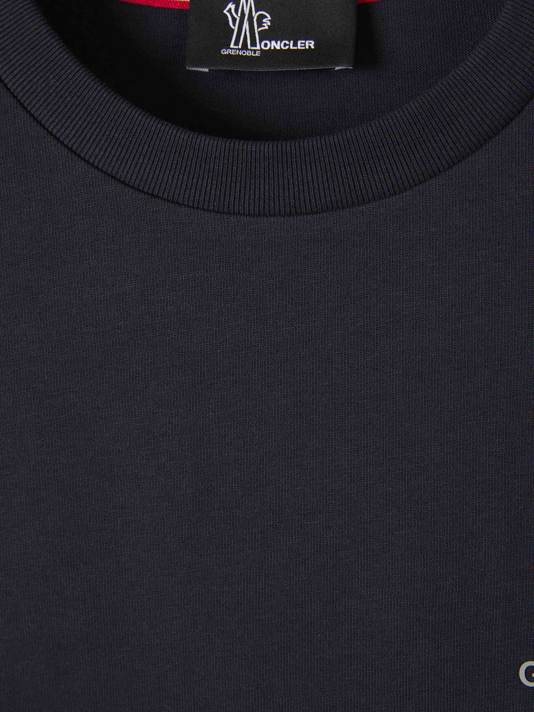 Printed Cotton T-Shirt Moncler – Гарантія оригінальності – детальний вид