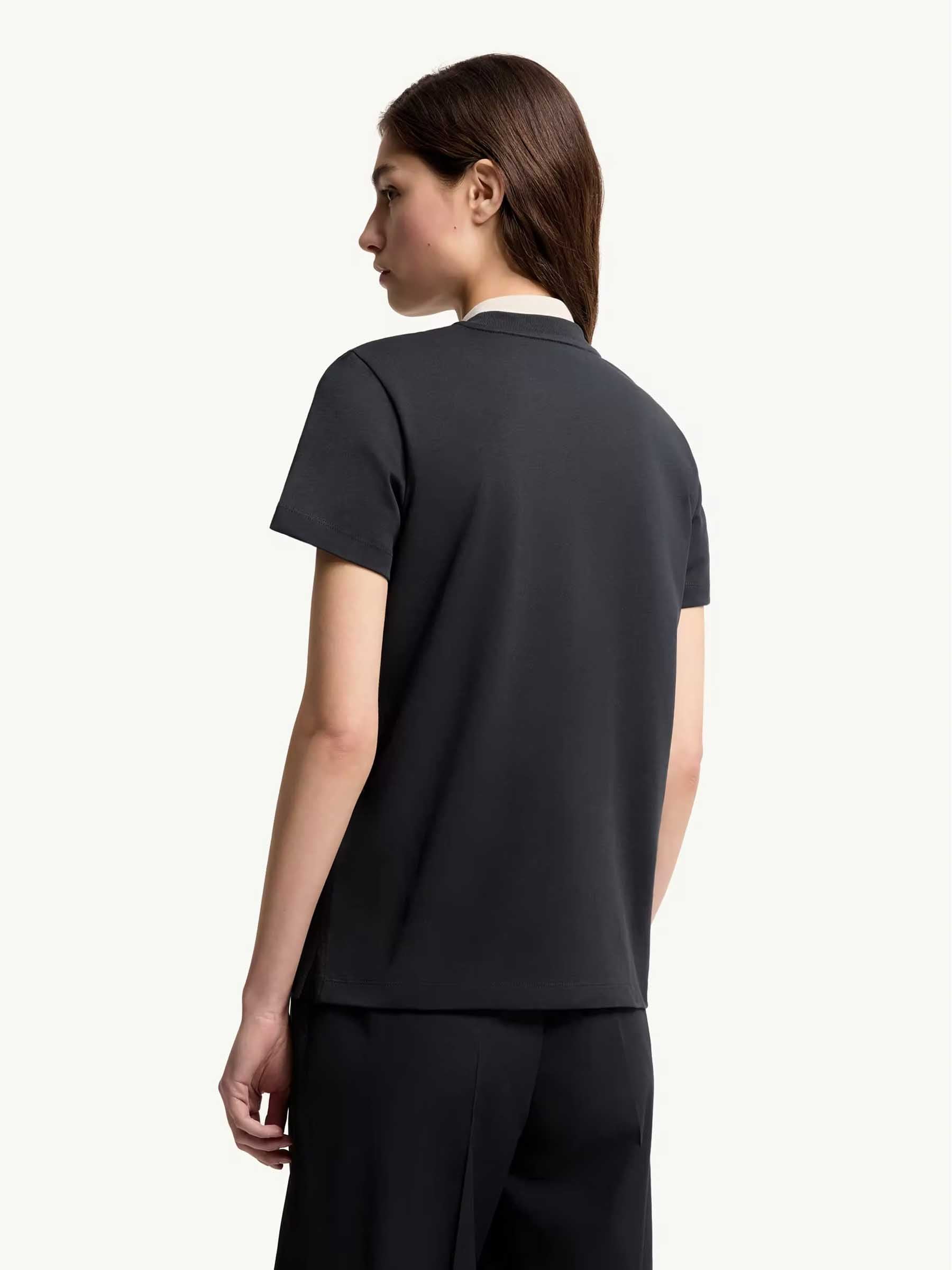 Оригінальна Round Neck T-Shirt Moncler – детальний вид
