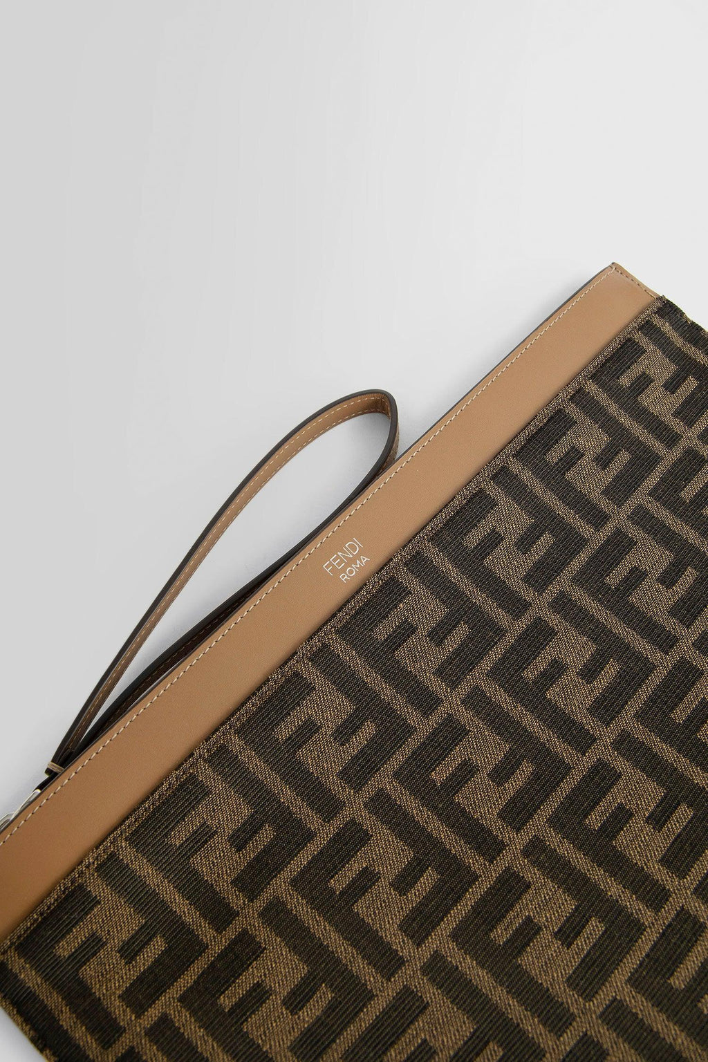Ff Jacquard Flat Medium Pouch Fendi оригінал – Купити в Україні – детальний вид