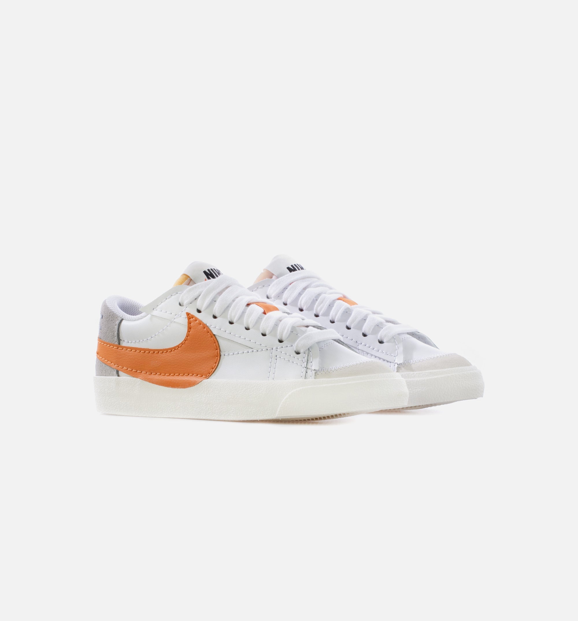 Blazer Low 77 Jumbo Swoosh Mens Lifestyle Shoe Nike – Гарантія оригінальності – вид ззаду