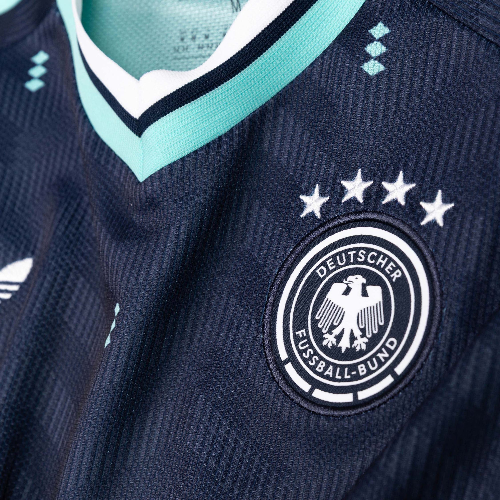 Dfb 26 Away Wmns Cropped Jersey Adidas оригінал – Купити в Україні – детальний вид
