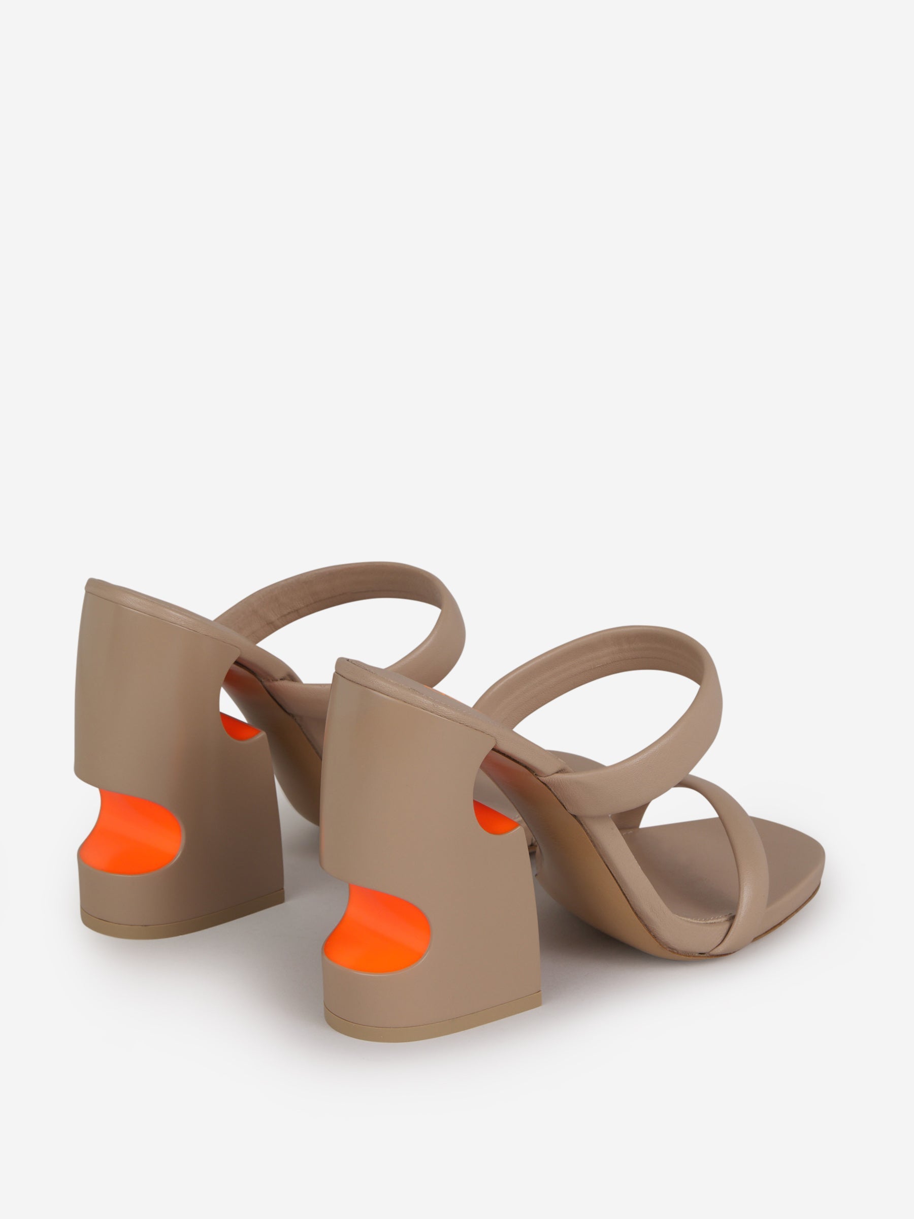 Mules Pop Bulky Off-white – Гарантія оригінальності – детальний вид