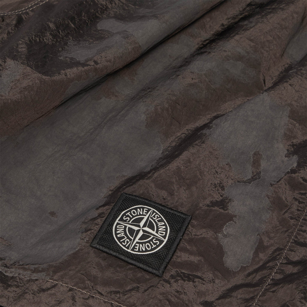Оригінальна Nylon Metal Shorts Stone island – детальний вид