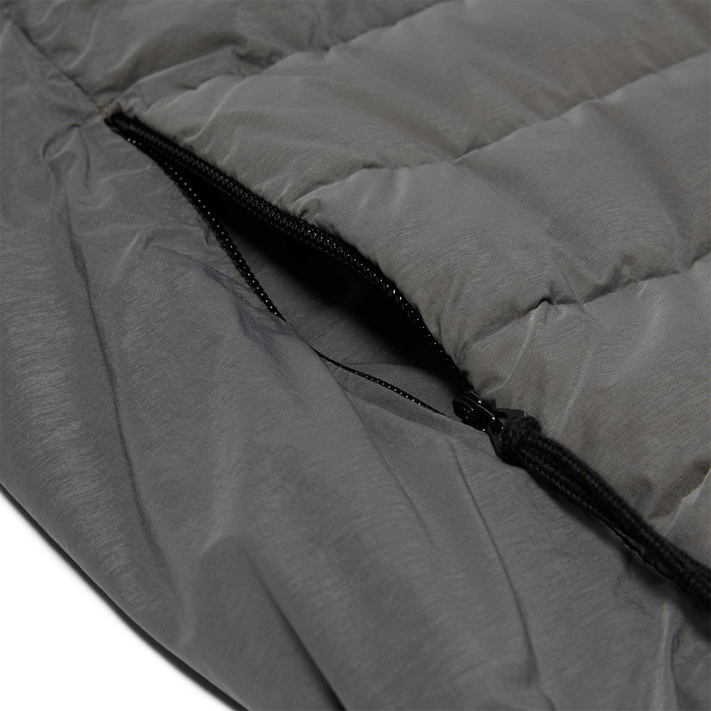 Оригінальна Seamless Tunnel Nylon Down Jacket Stone island – детальний вид