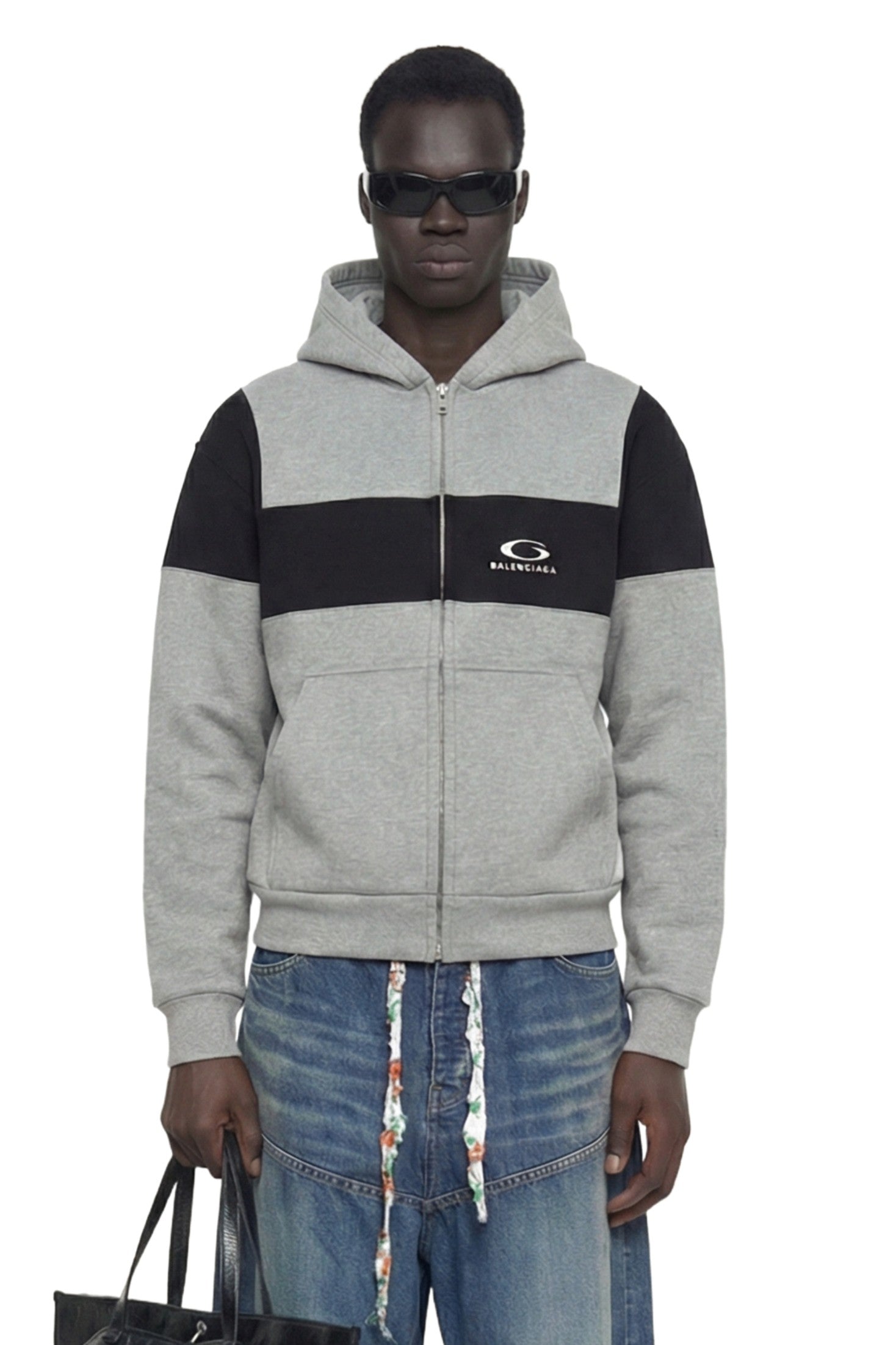 Logo Embroidered Zipped Sweatshirt Balenciaga – Гарантія оригінальності – боковий вид