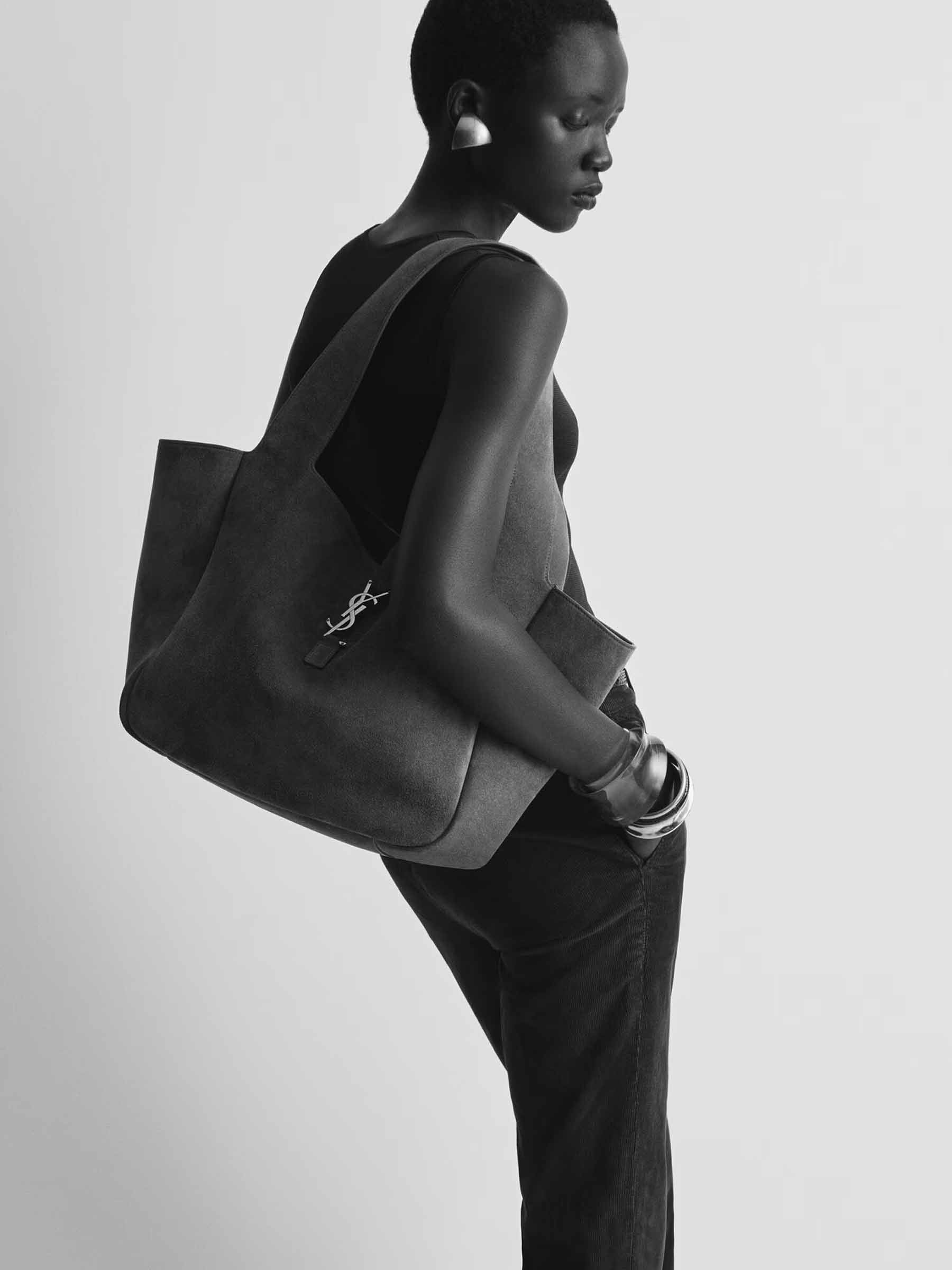 Le 5 A 7 Bea Tote Bag Saint laurent – Гарантія оригінальності – вид ззаду