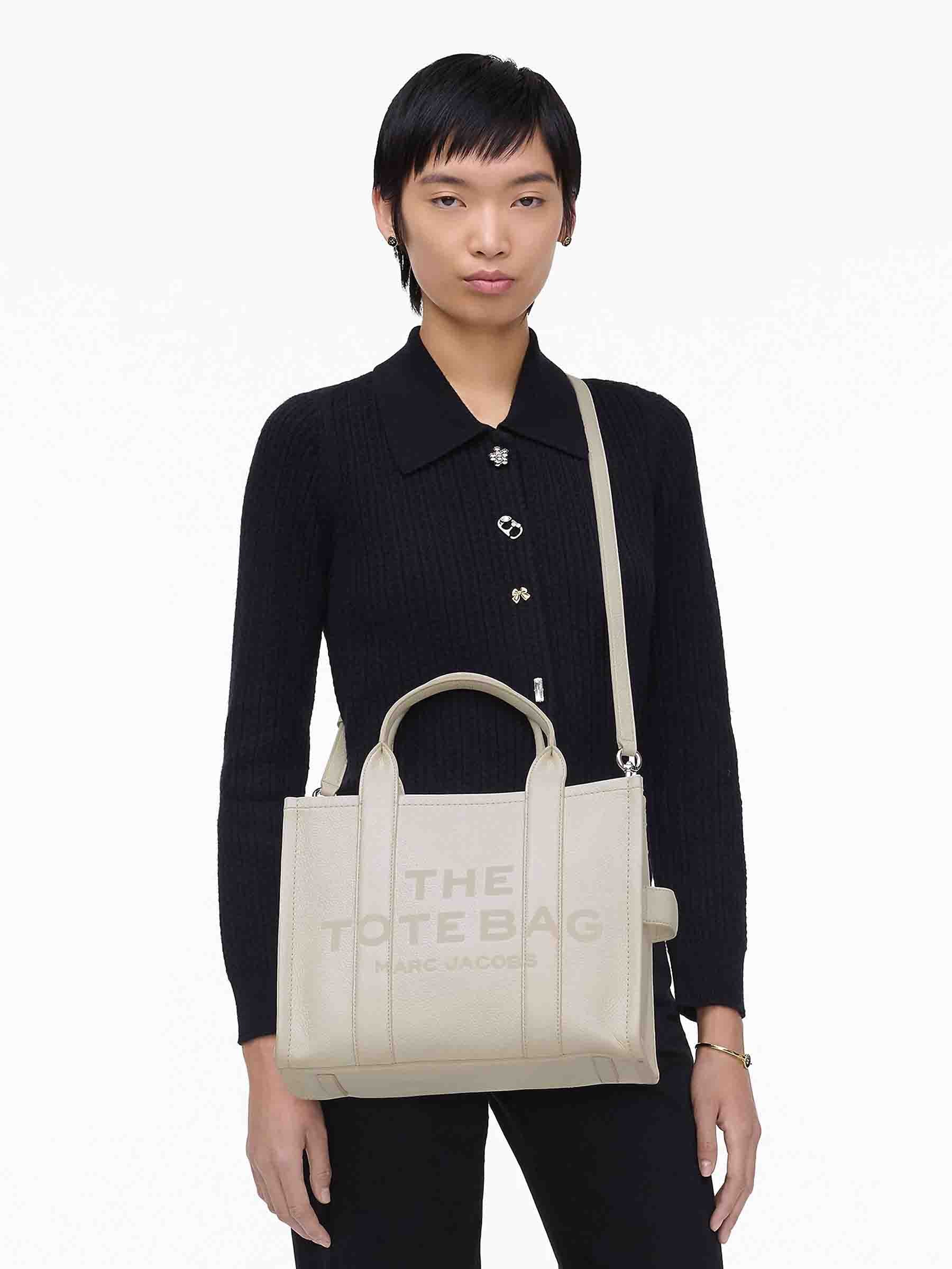The Tote Bag M Crossbody Bag Marc jacobs – Гарантія оригінальності – вид ззаду