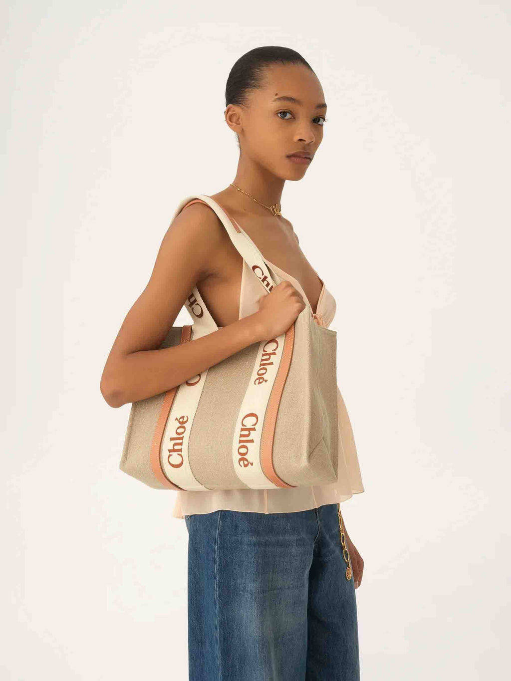 Оригінальна Woody Tote Bag Chloe – вид ззаду