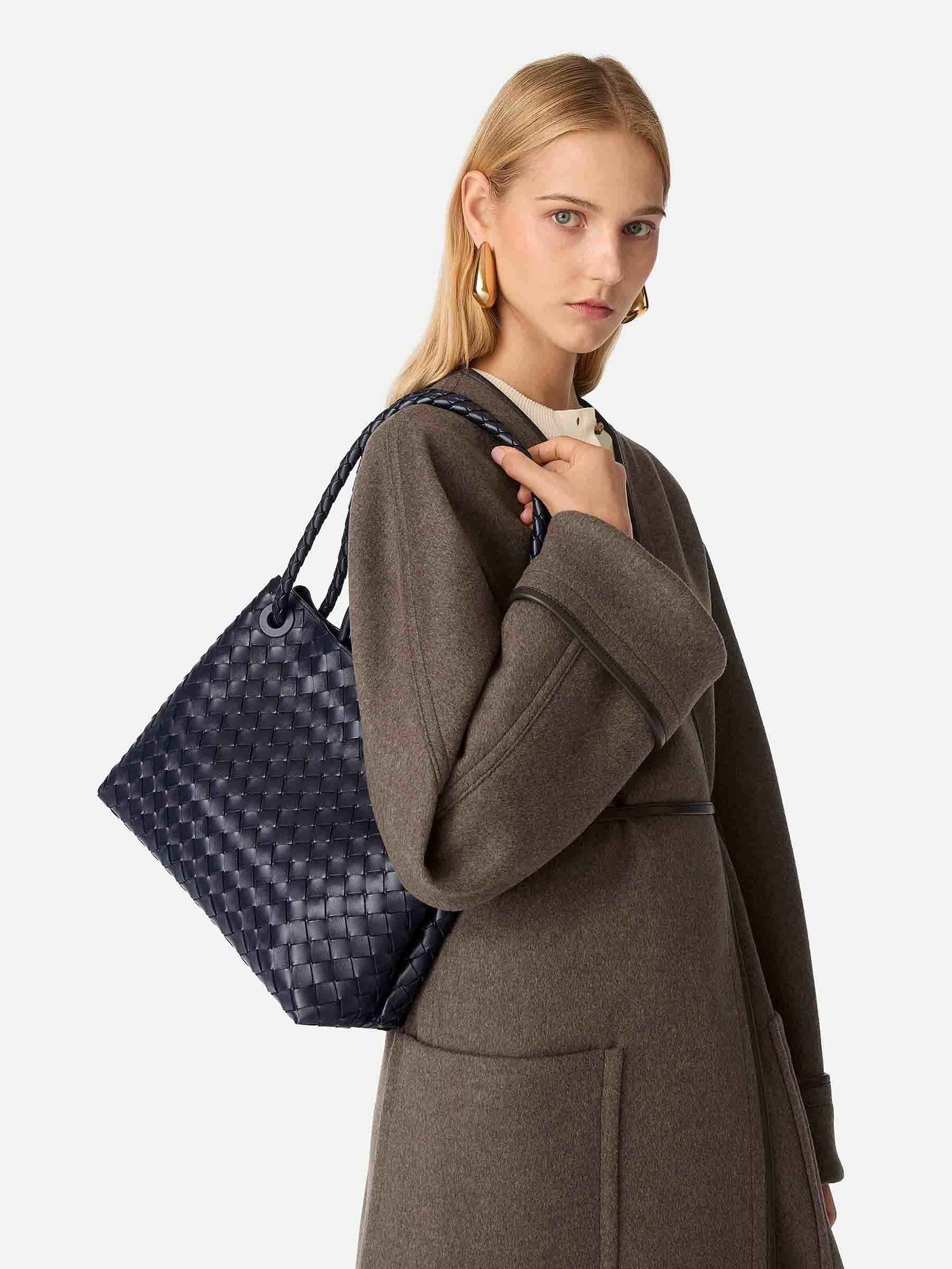 Bottega veneta Bags оригінал | Швидка доставка Україна – вид ззаду