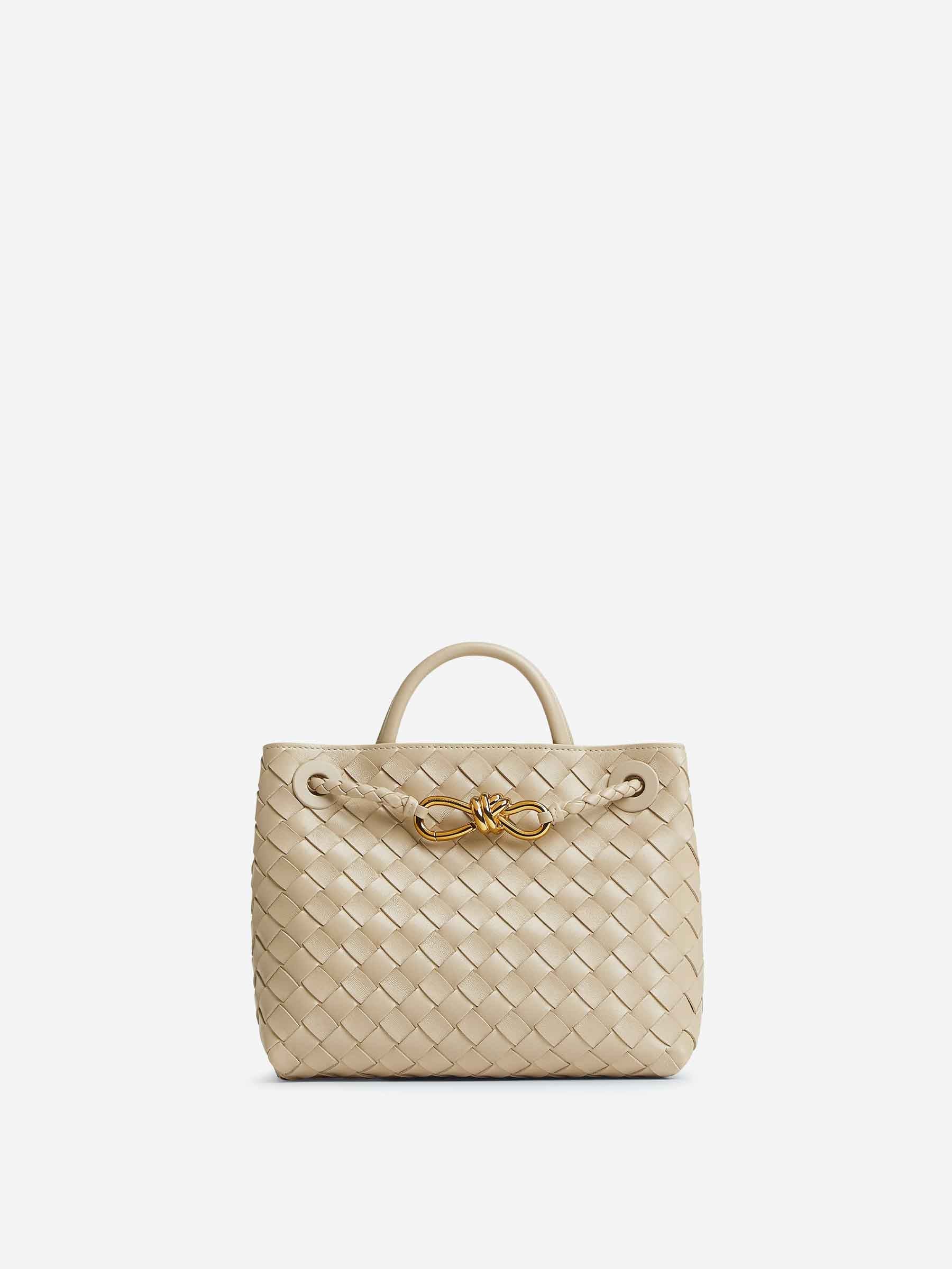 Small Andiamo Bag Bottega veneta – Гарантія оригінальності – боковий вид