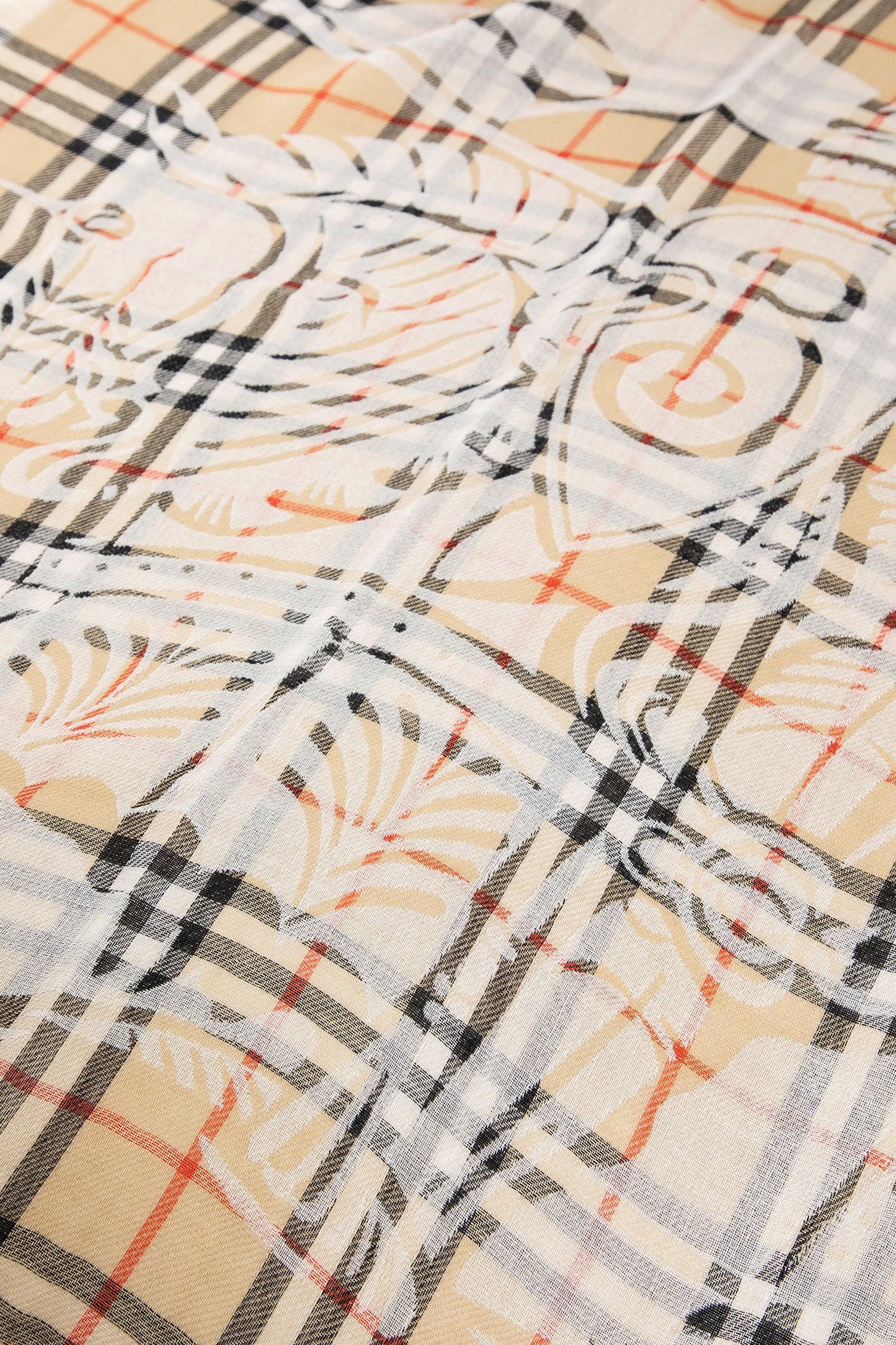 Оригінальна Woman Beige Scarves Burberry – детальний вид