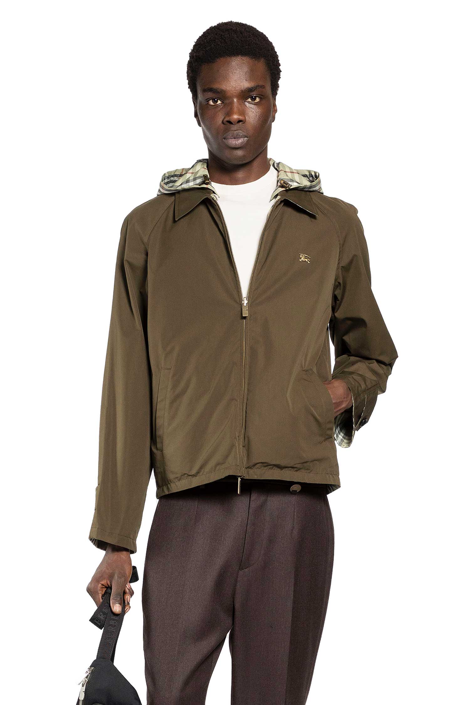 Burberry Outerwear оригінал | Швидка доставка Україна – боковий вид