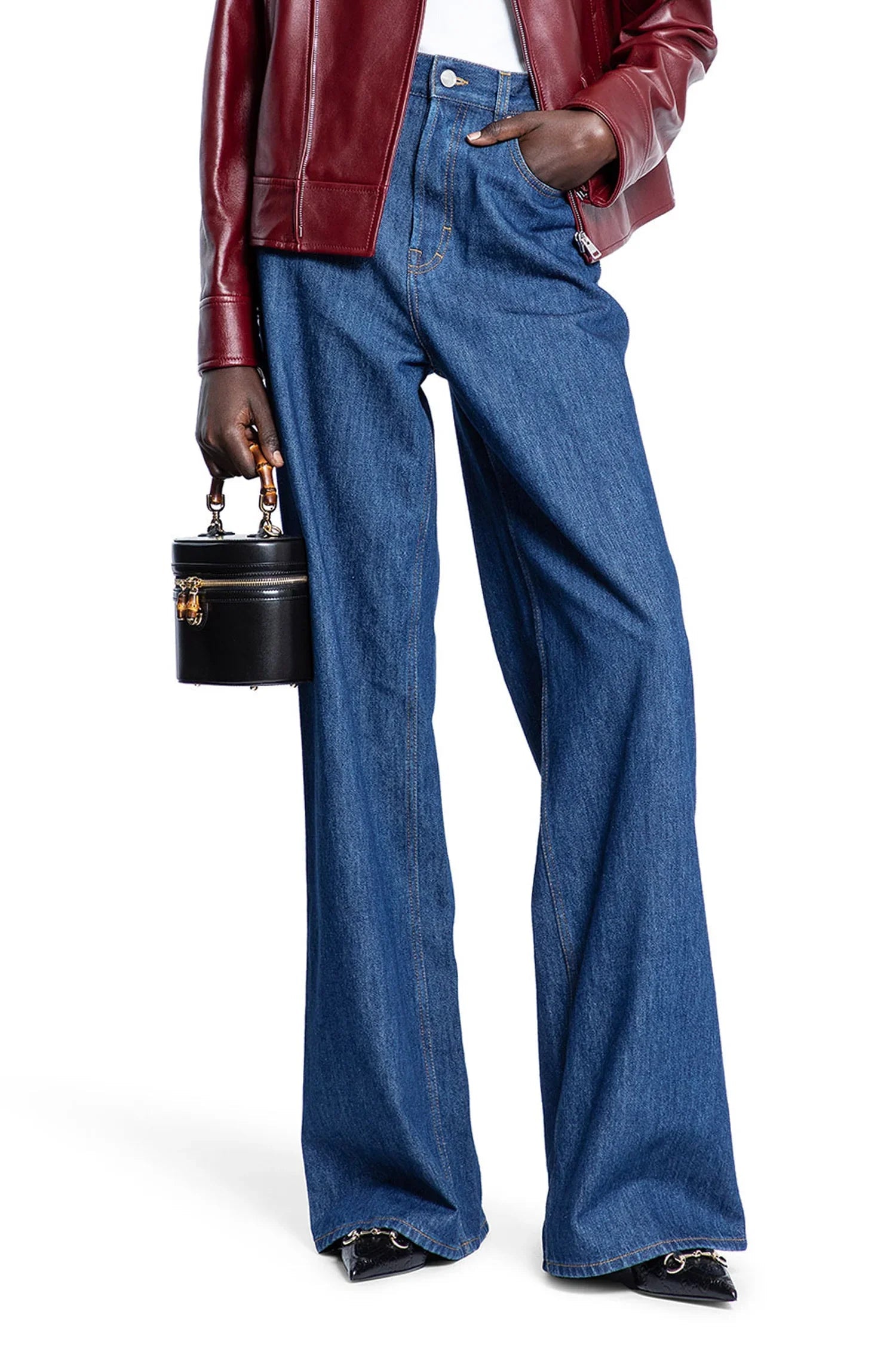Оригінальна Woman Blue Jeans Gucci – боковий вид