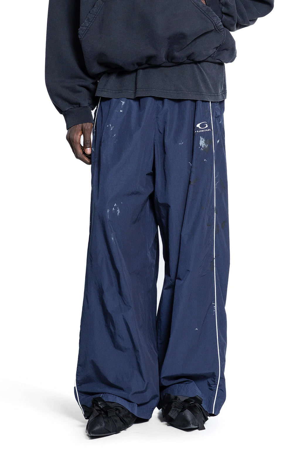 Оригінальна Man Blue Trousers Balenciaga – боковий вид