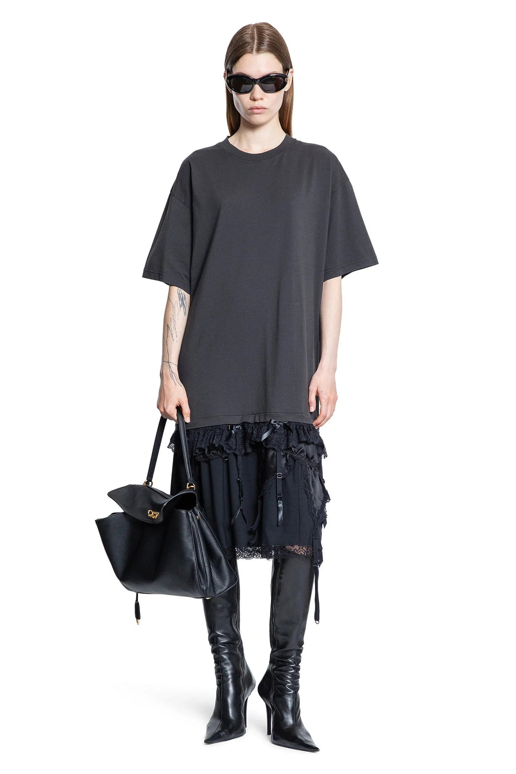 Lingerie T-Shirt Dress In Silk Satin Balenciaga – Гарантія оригінальності – боковий вид