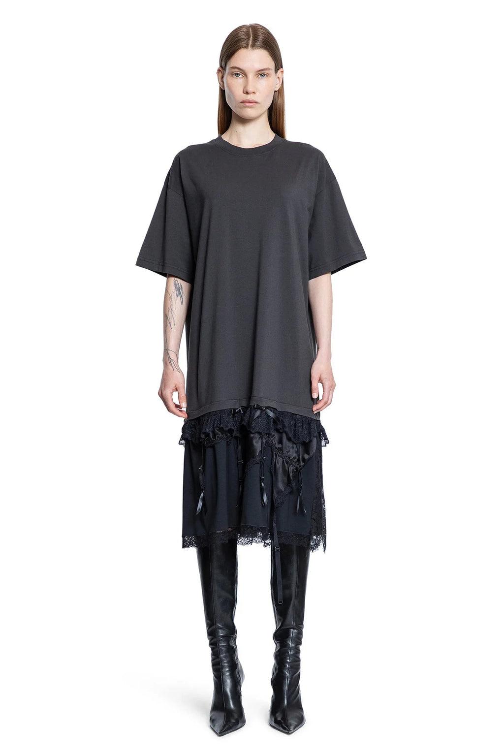 Lingerie T-Shirt Dress In Silk Satin Balenciaga – Гарантія оригінальності – вид ззаду