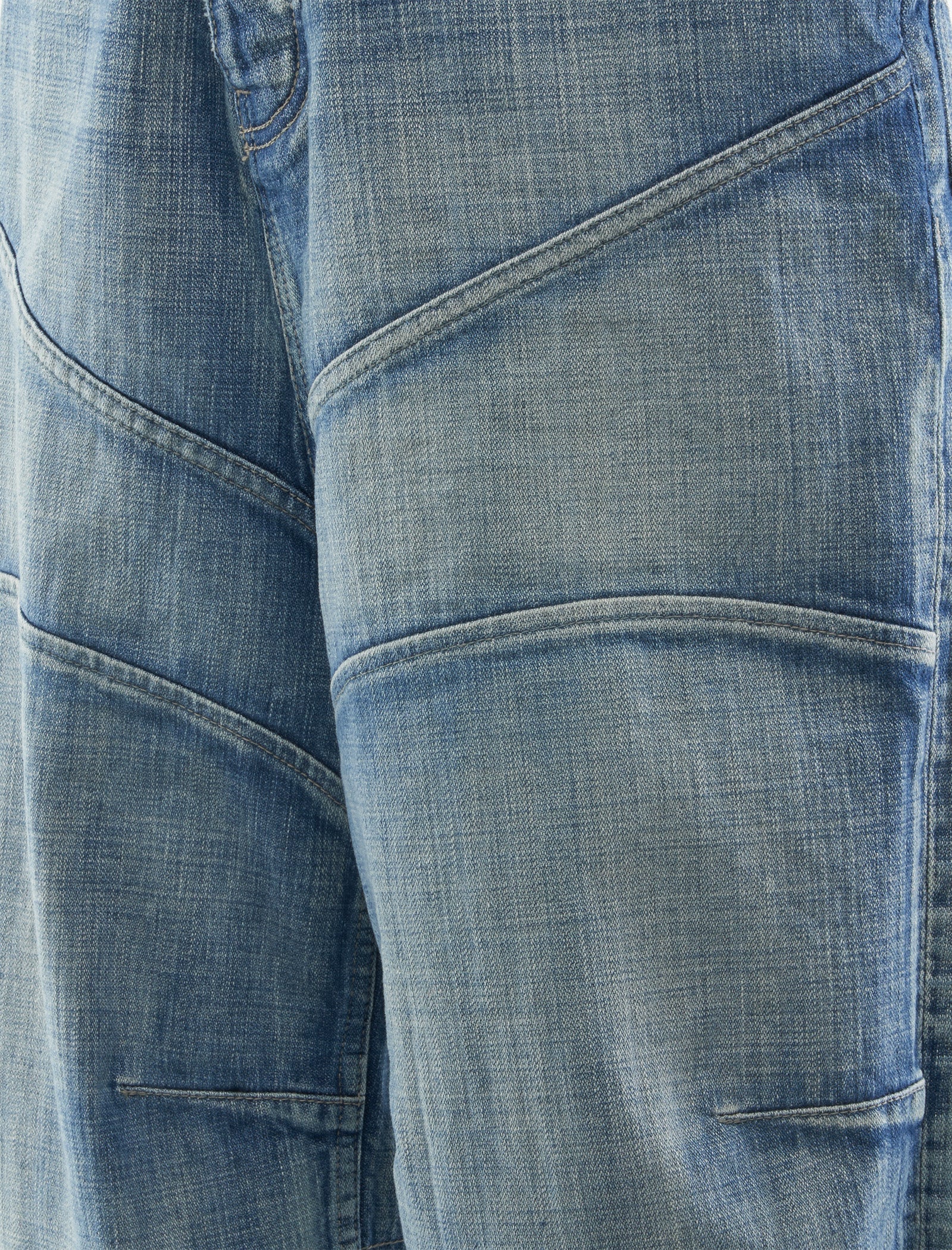 Knee Dart Shorts Balenciaga – Гарантія оригінальності – вид ззаду