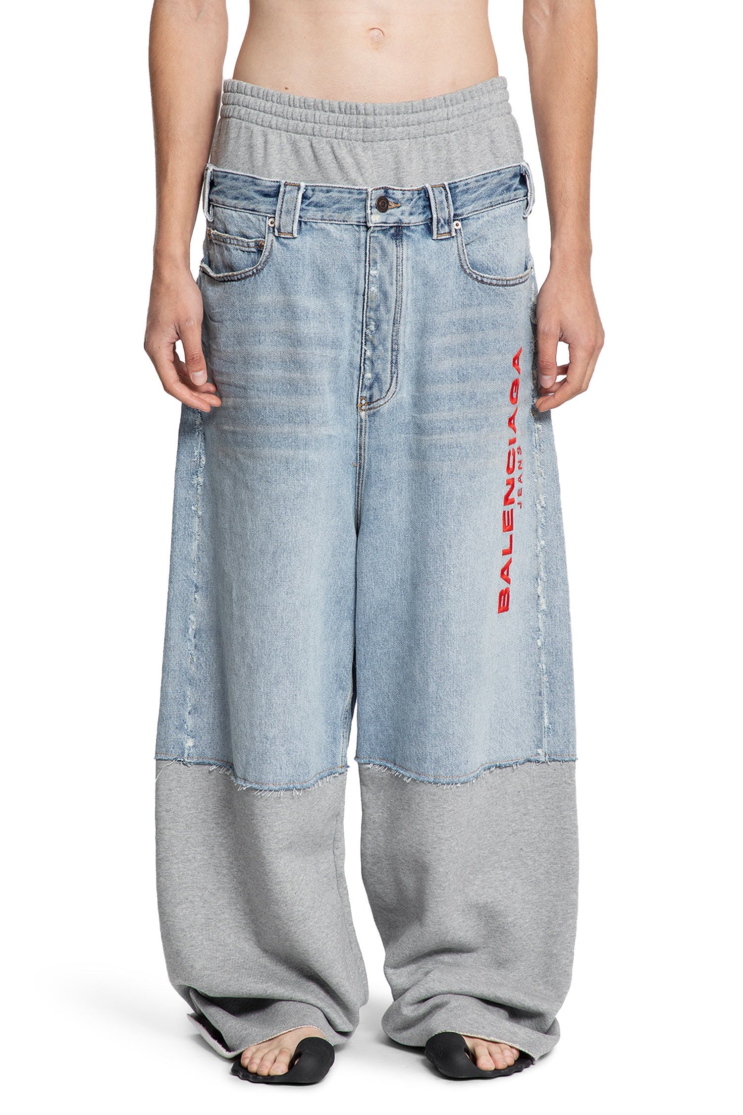 Patched Molleton Baggy Pants Balenciaga – Гарантія оригінальності – вид ззаду