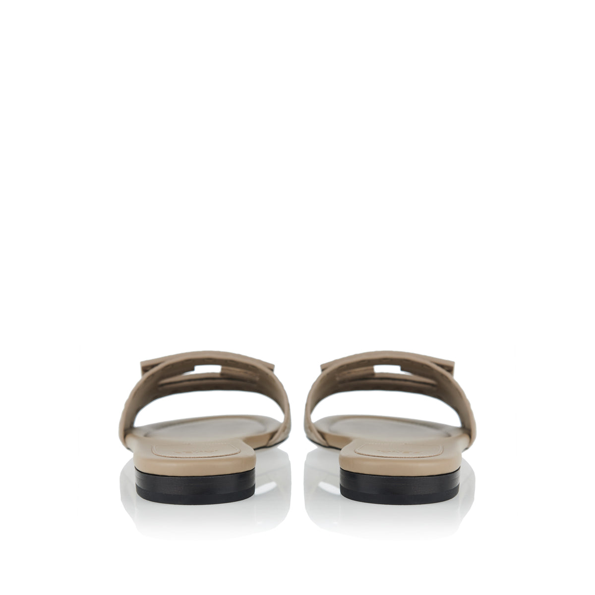 Оригінальна Baguette Leather Slides Fendi – детальний вид