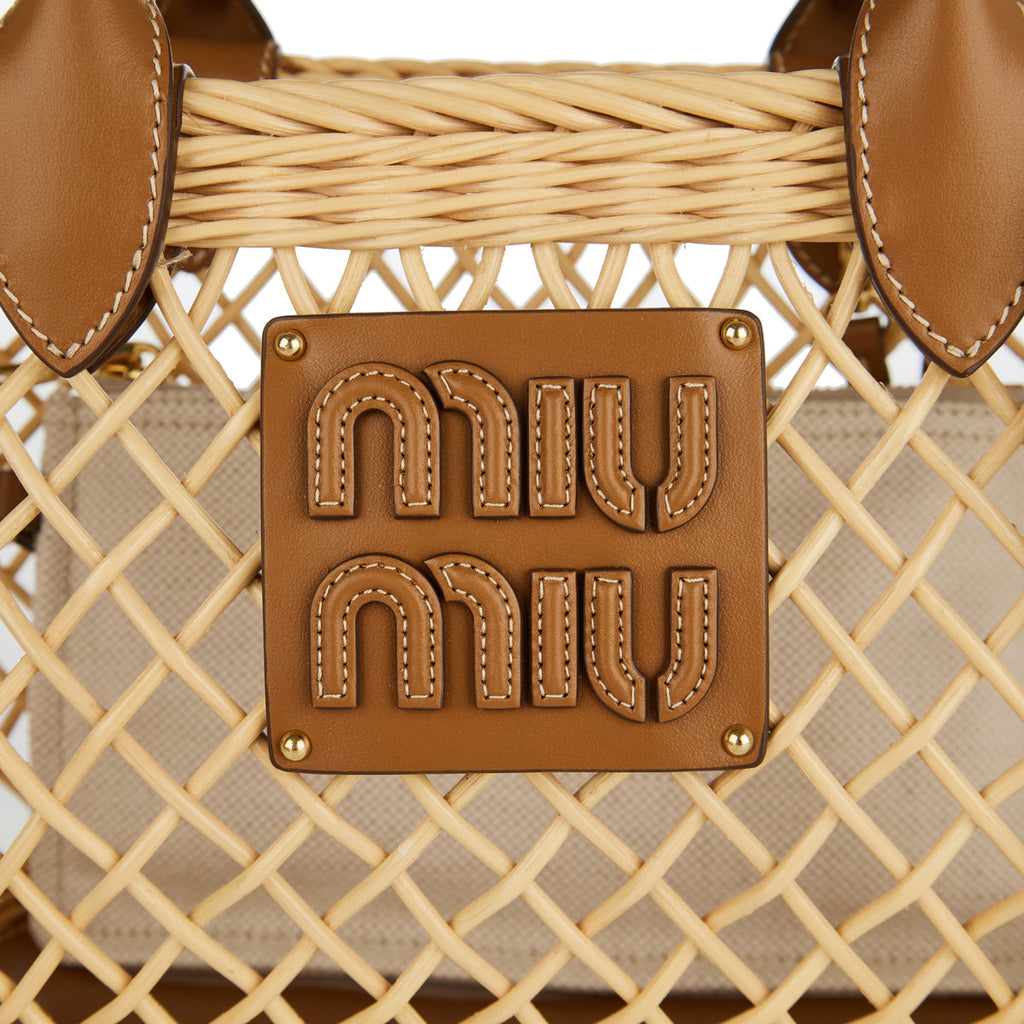 Wicker Top Handle Bag Miu miu – Гарантія оригінальності – вид ззаду
