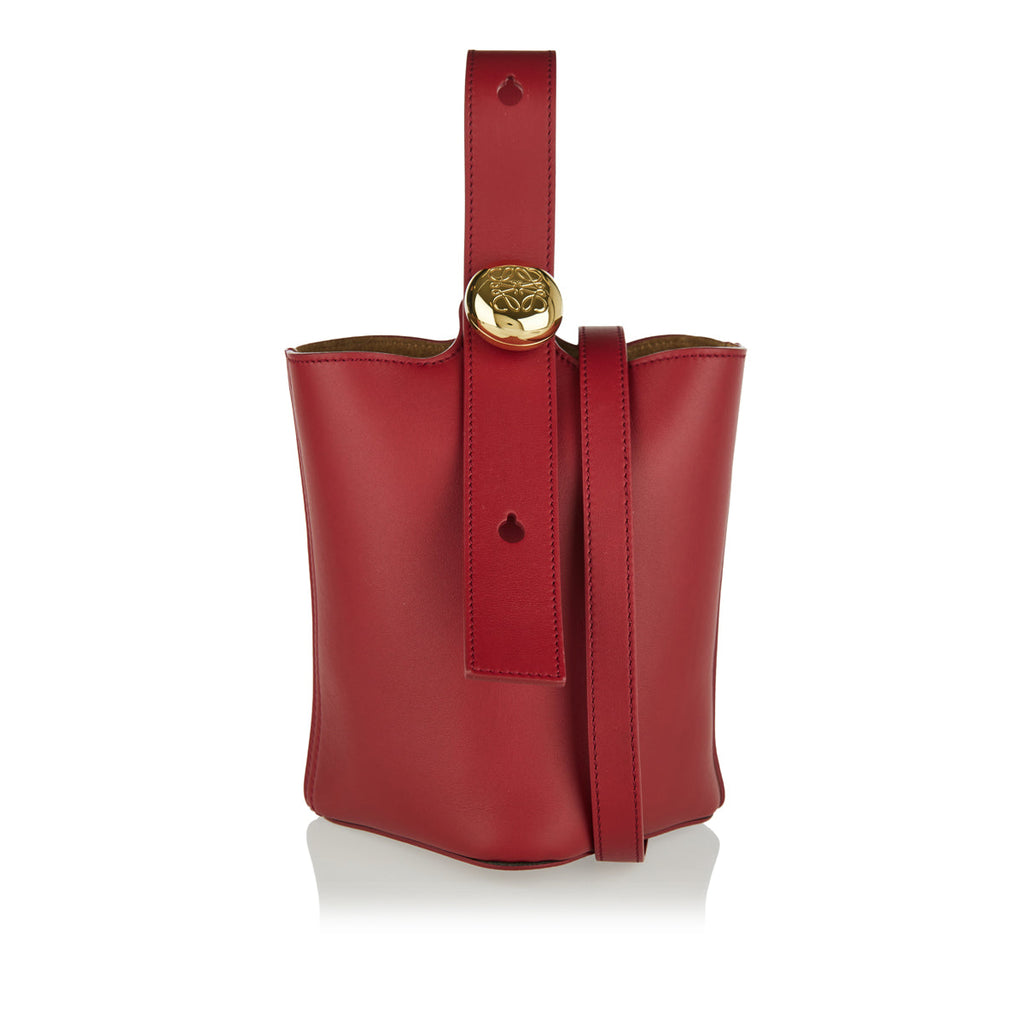 Оригінальна Mini Pebble Leather Bucket Bag Loewe – боковий вид