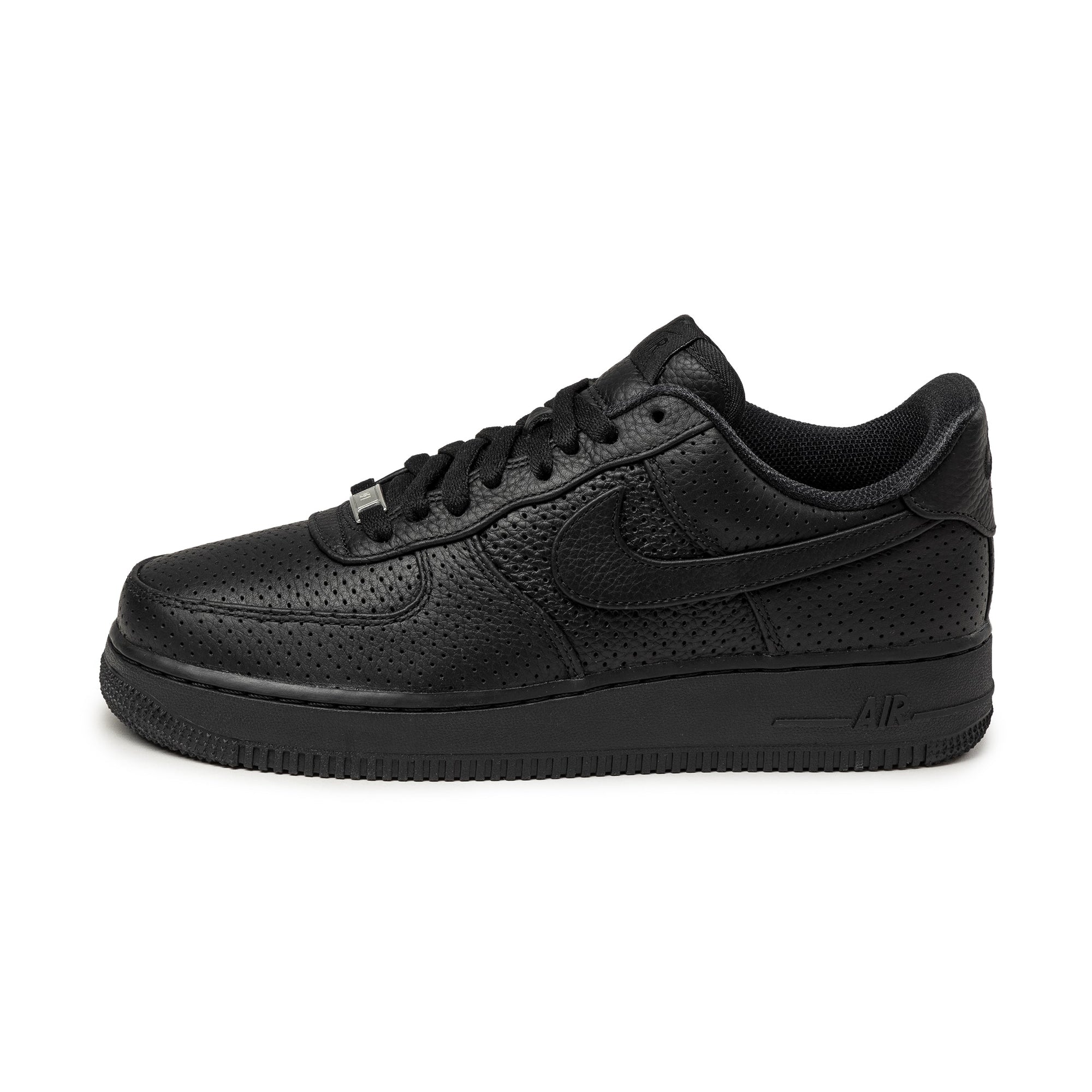 Оригінальна Air Force 1 07 Lv8 Nike – боковий вид
