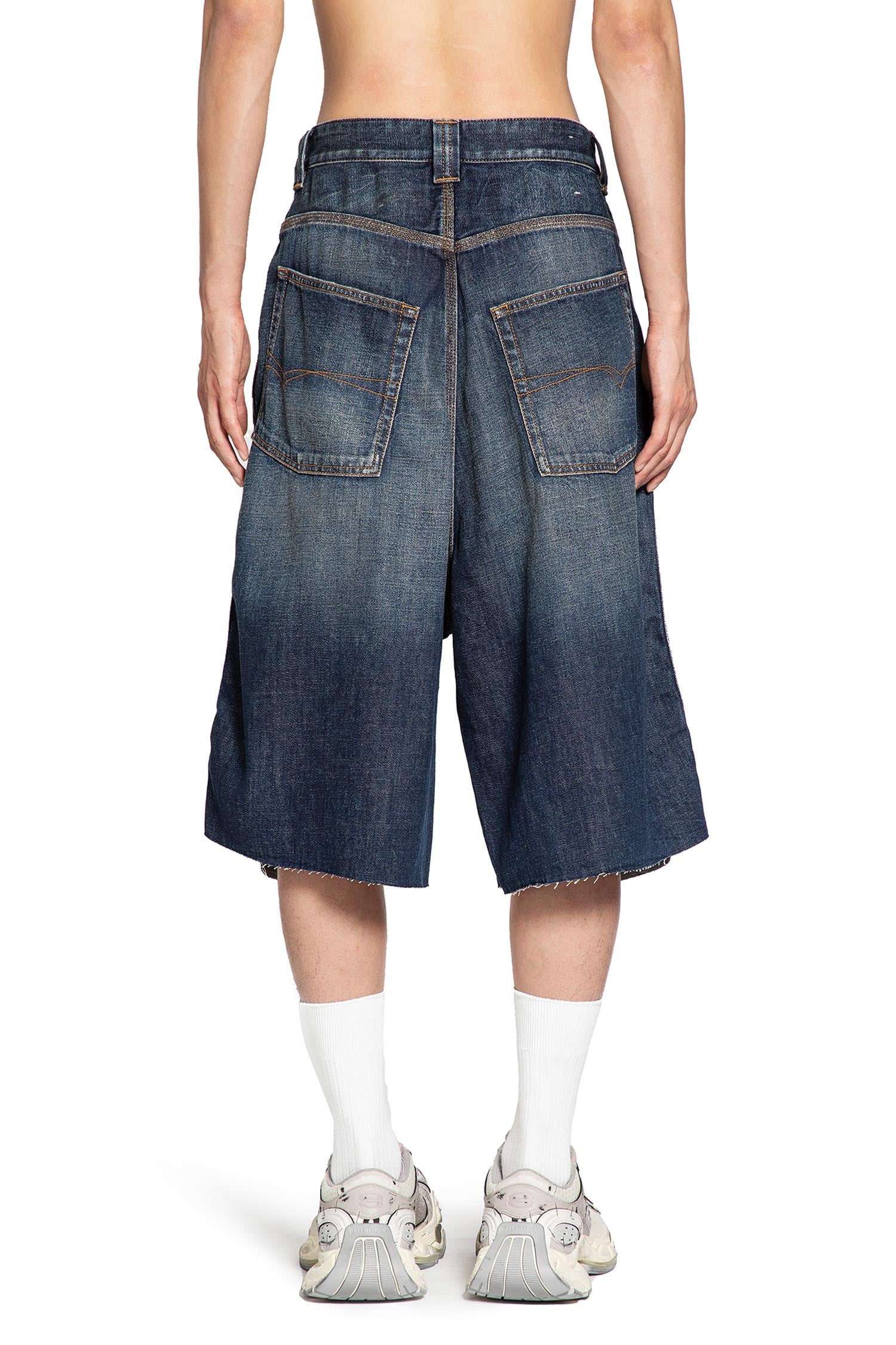 Оригінальна Loop Sports Icon Sticker Denim Shorts Balenciaga – збільшений вид
