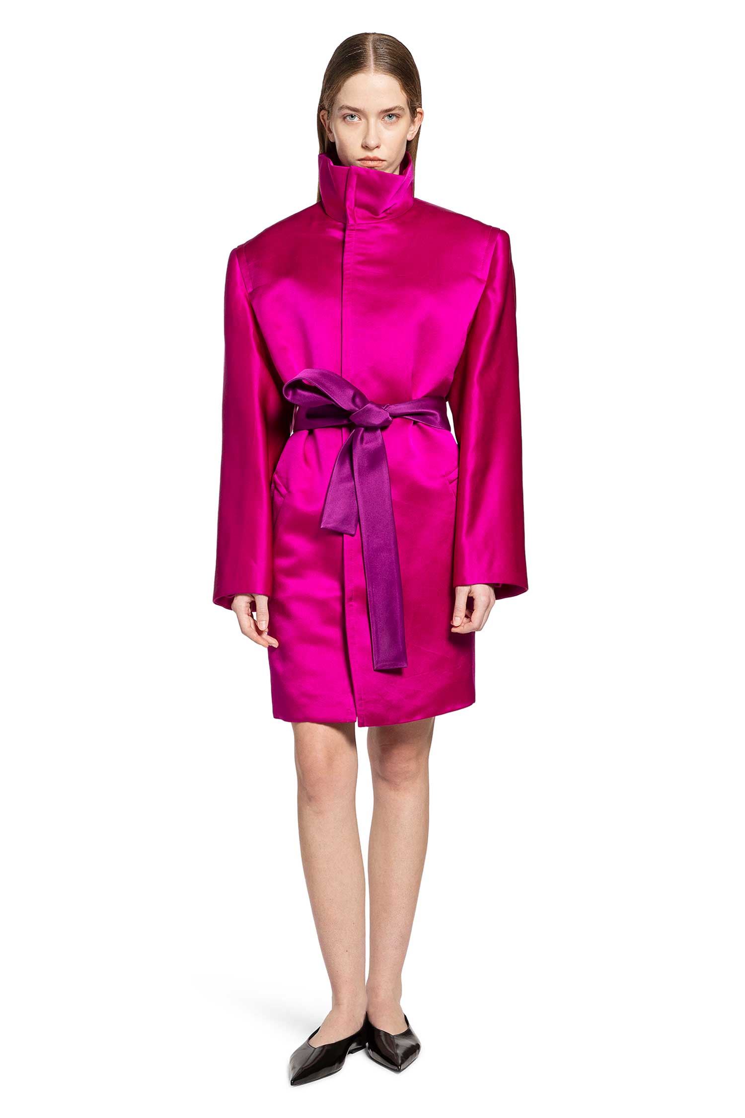 Boxy Belted Coat In Silk Satin Saint laurent оригінал – Купити в Україні – вид ззаду