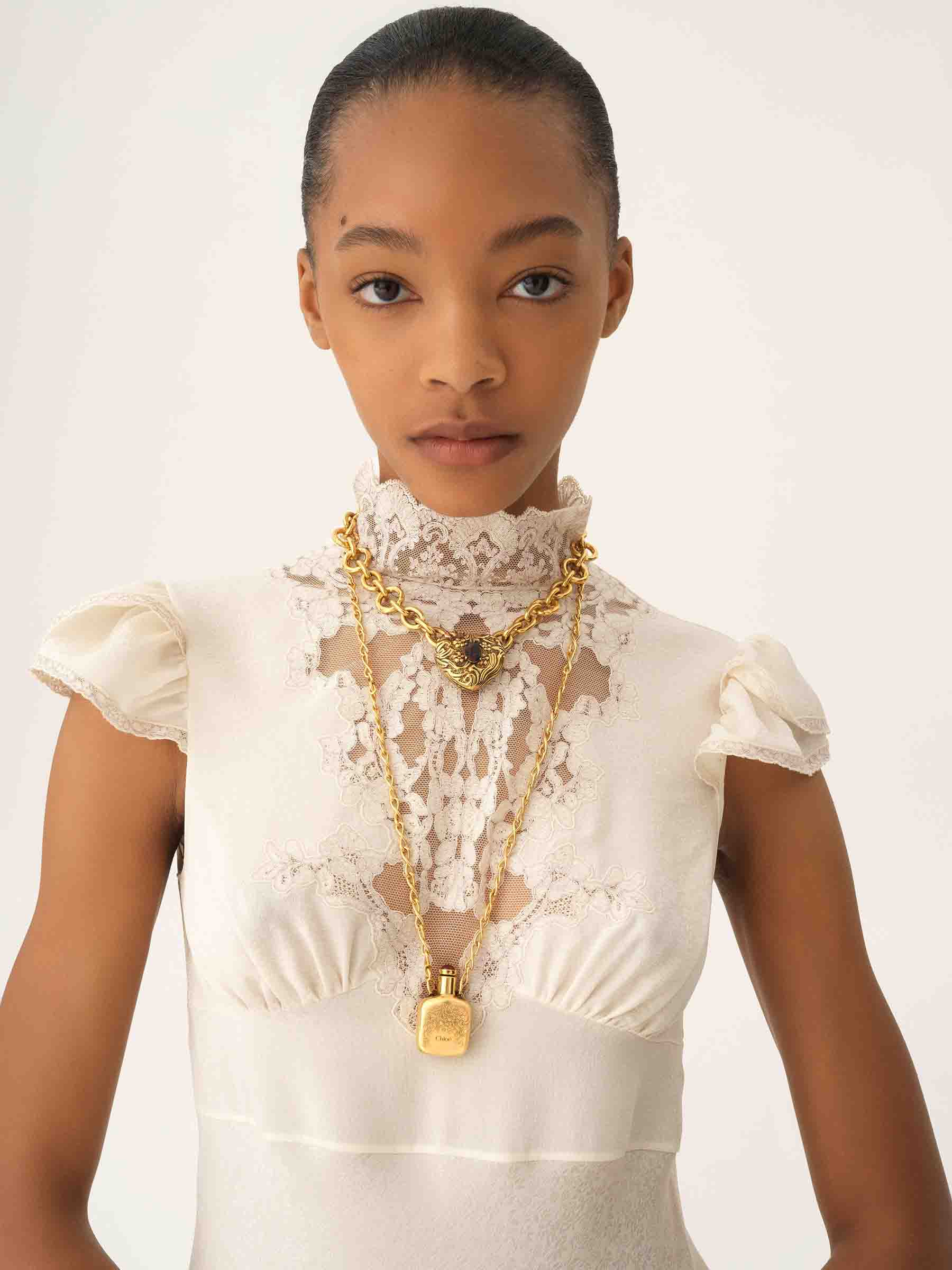 Chloe Jewelry & Watches оригінал | Швидка доставка Україна – вид ззаду