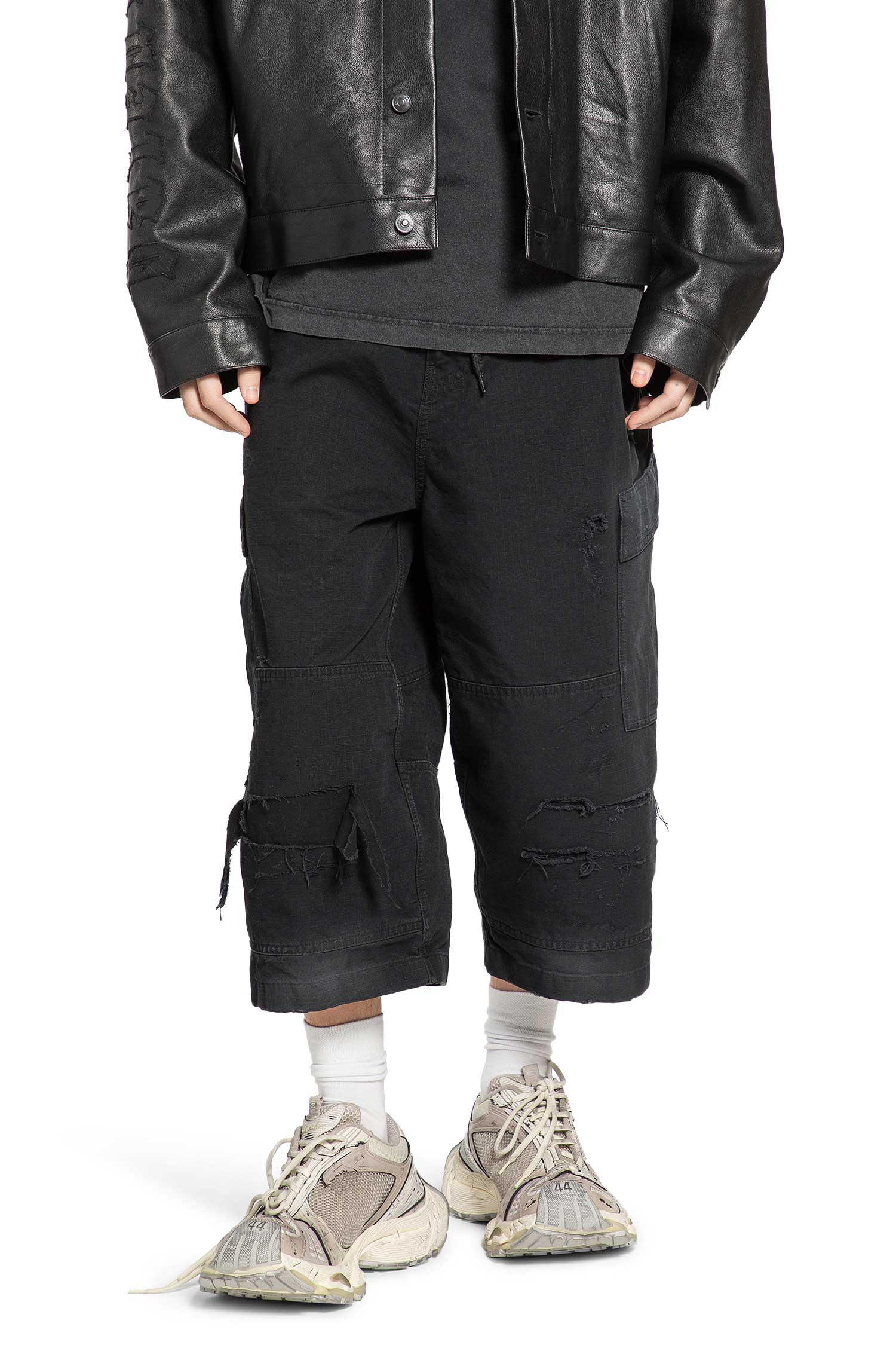 Cropped Cargo Pants Balenciaga оригінал – Купити в Україні – боковий вид