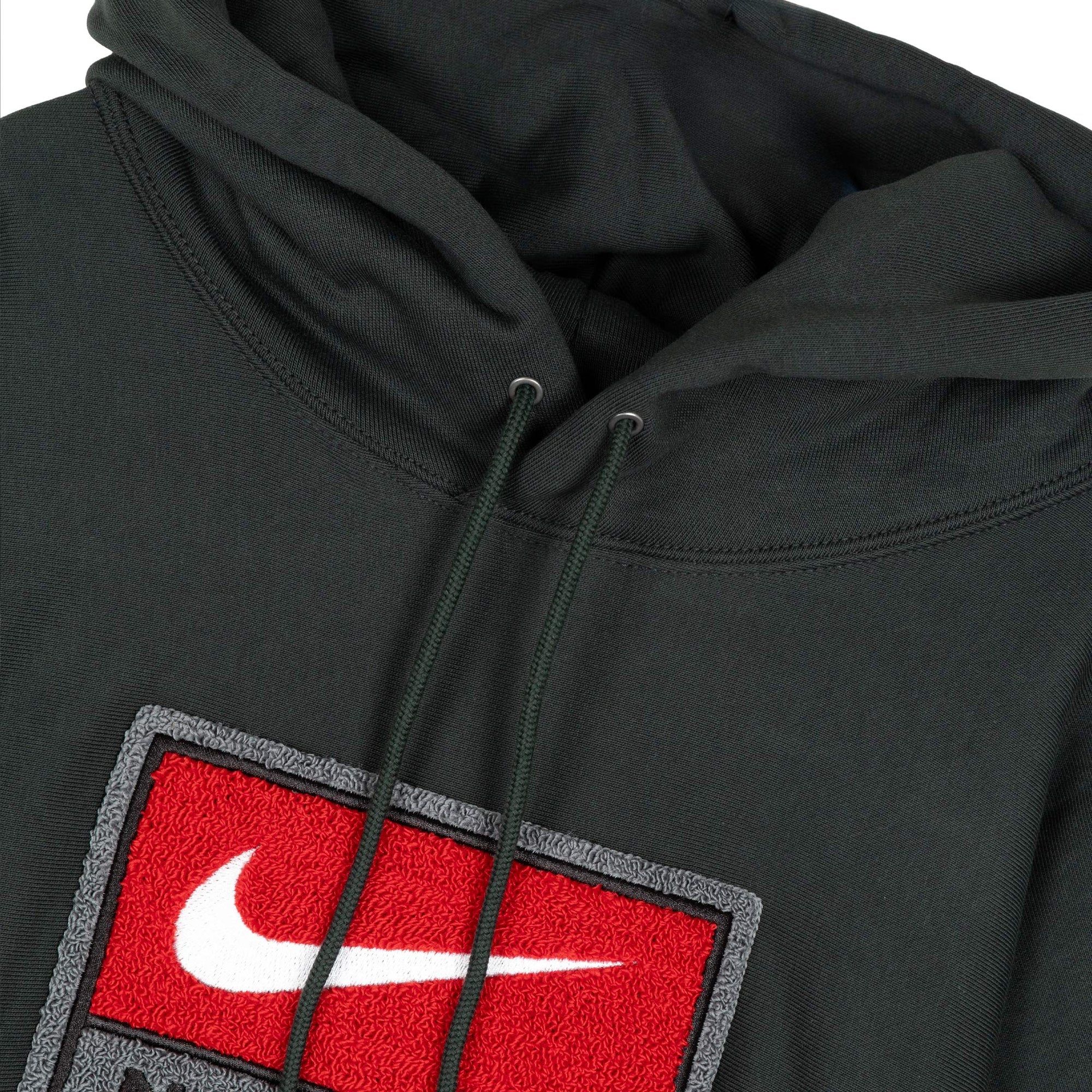 Оригінальна Solo Swoosh Fleece Pullover Hoodie Nike – вид ззаду