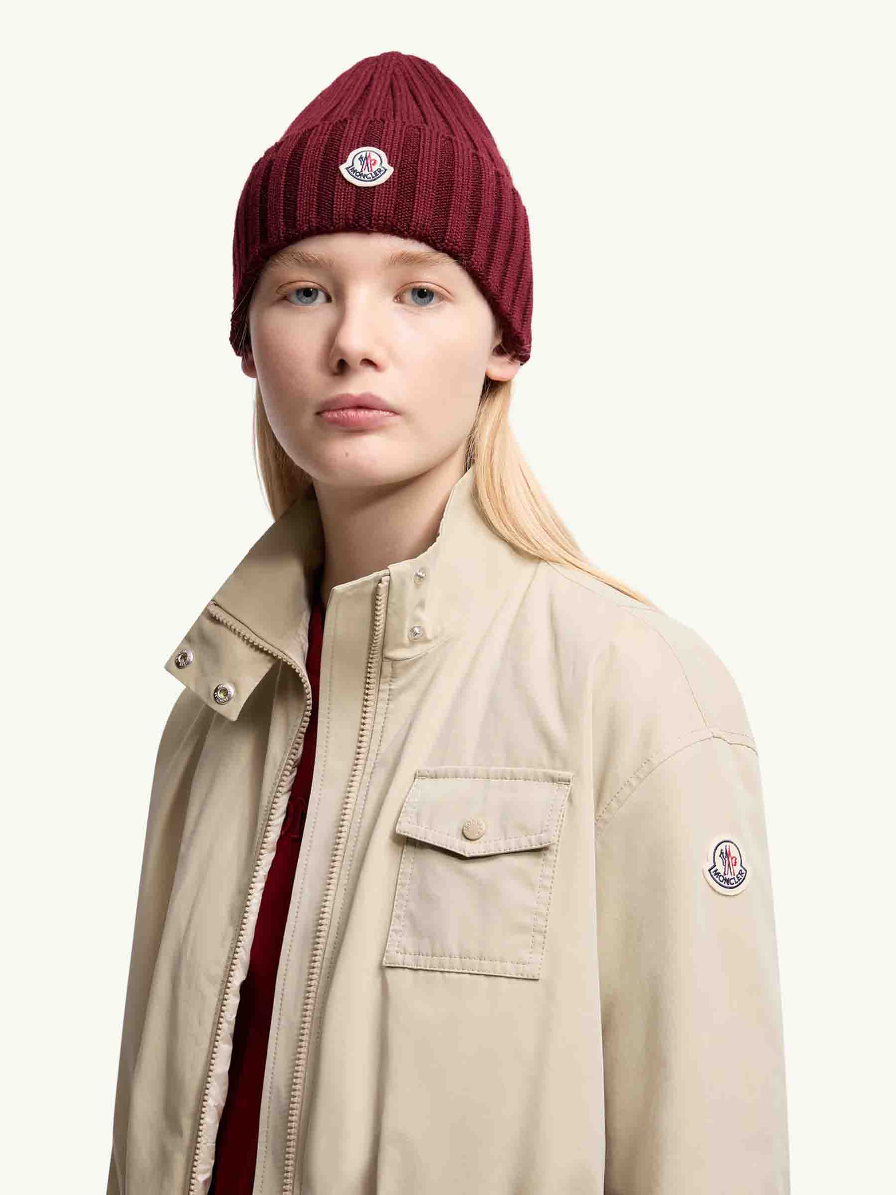 Moncler Accessories оригінал | Швидка доставка Україна – вид ззаду