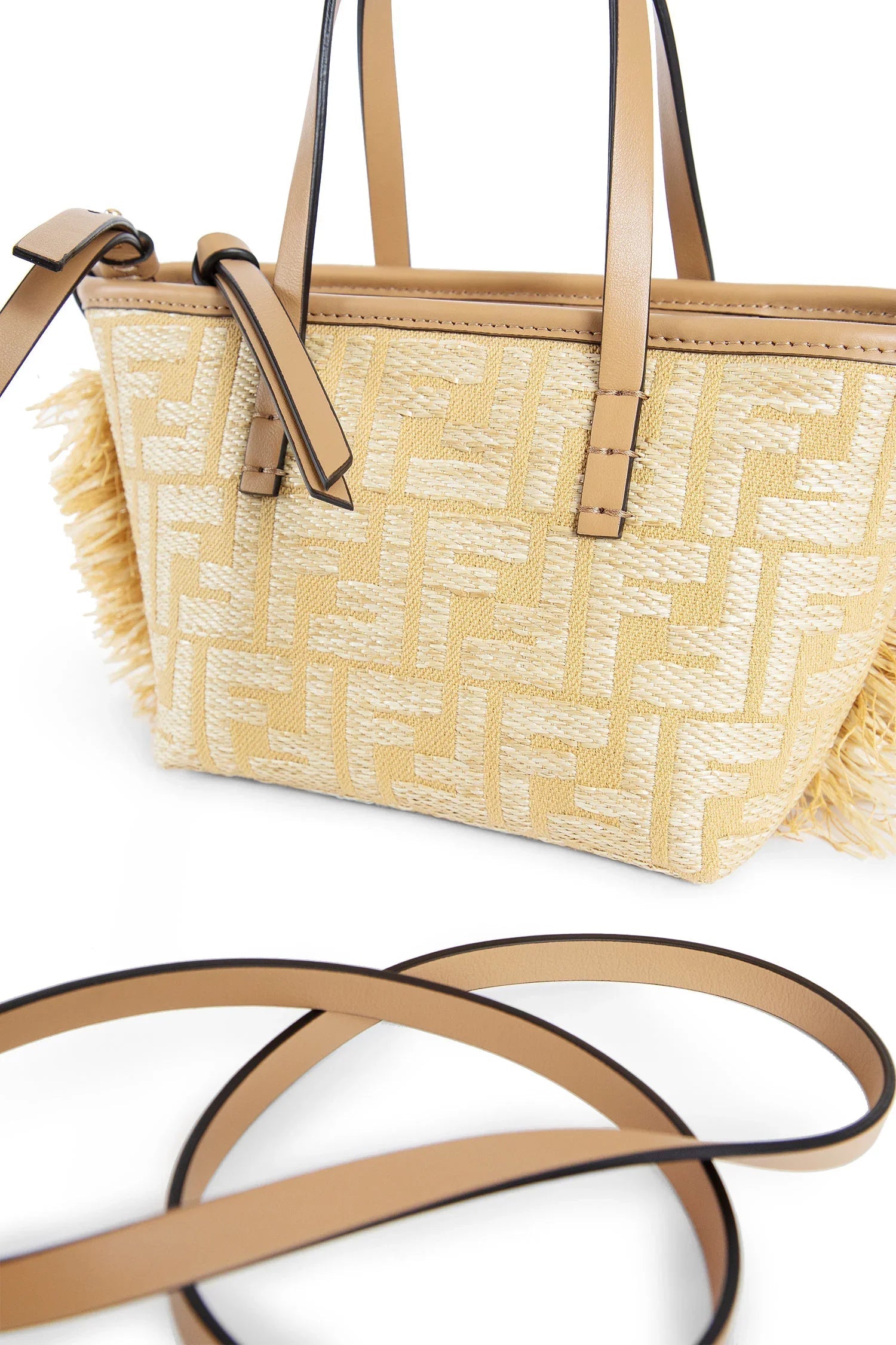 Mini Roll Jacquard Fabric Bag Fendi – Гарантія оригінальності – збільшений вид