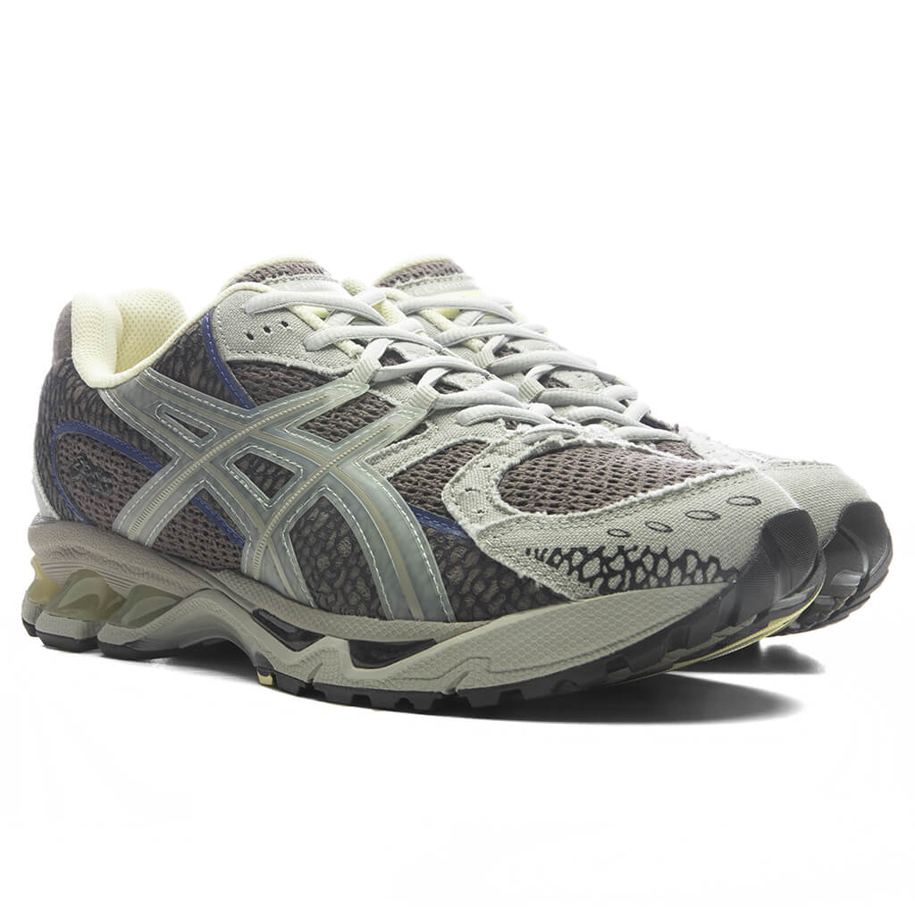 X Eighteen East Gel Nimbus 10.1 Canteen Asics оригінал – Купити в Україні – вид ззаду