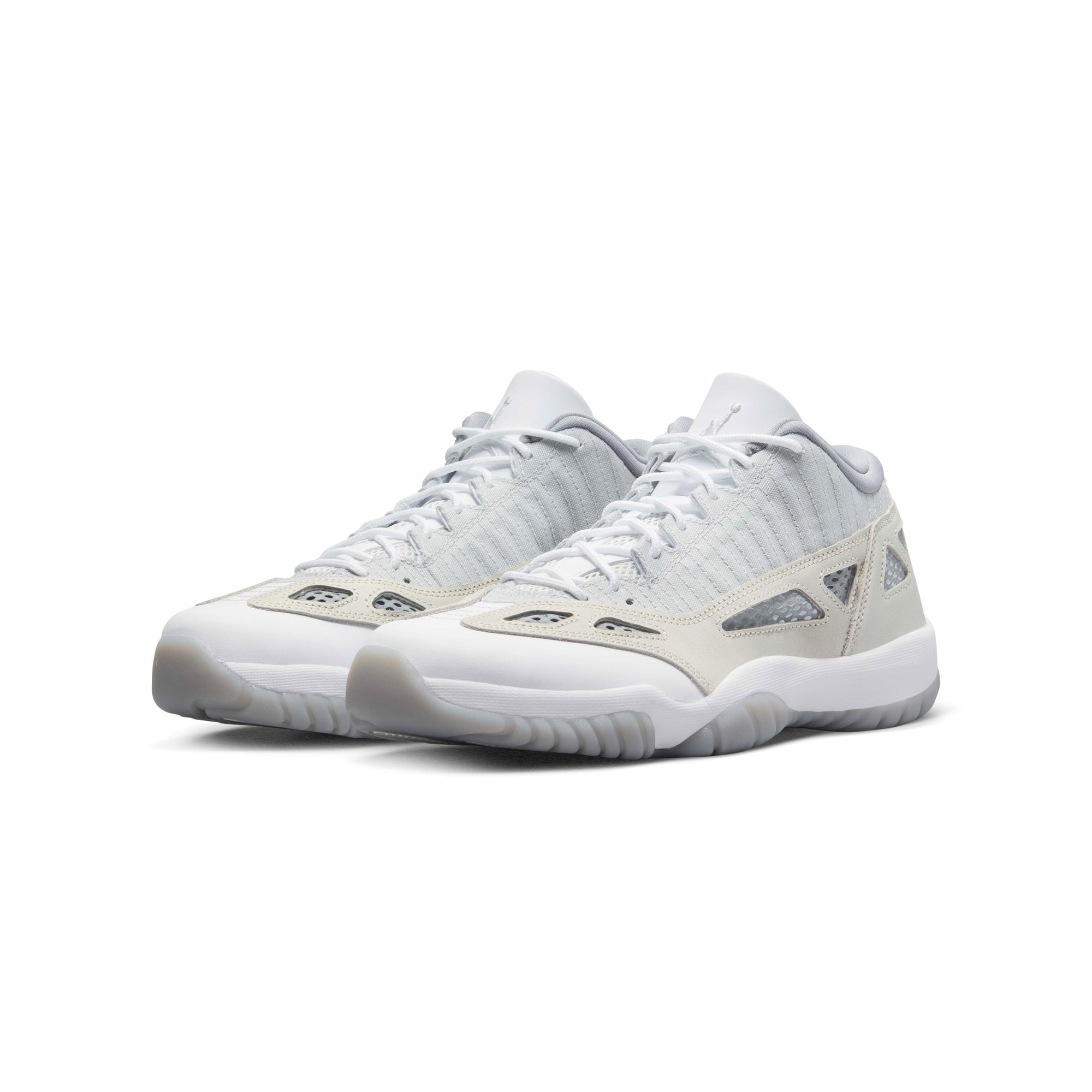 Оригінальна Mens 11 Retro Low Ie Shoes Air jordan – вид ззаду