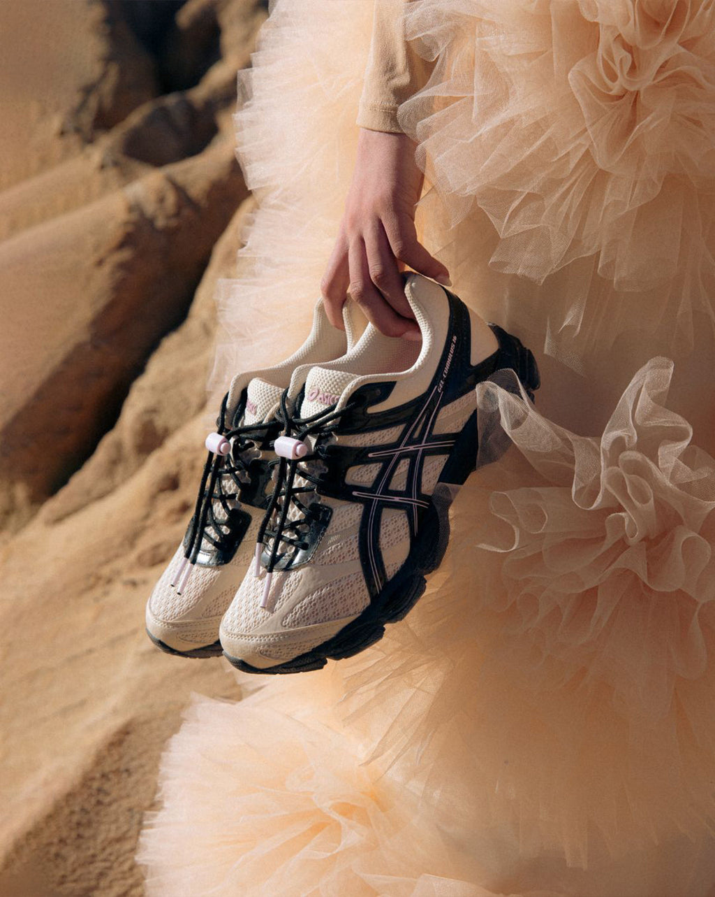 X Finesse Gel Cumulus 16 Asics оригінал – Купити в Україні – вид ззаду