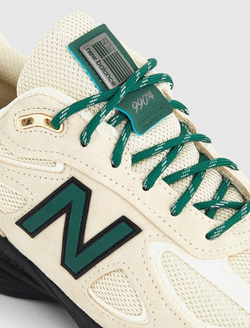 990 V4 Macadamia Nut New balance – Гарантія оригінальності – вид ззаду
