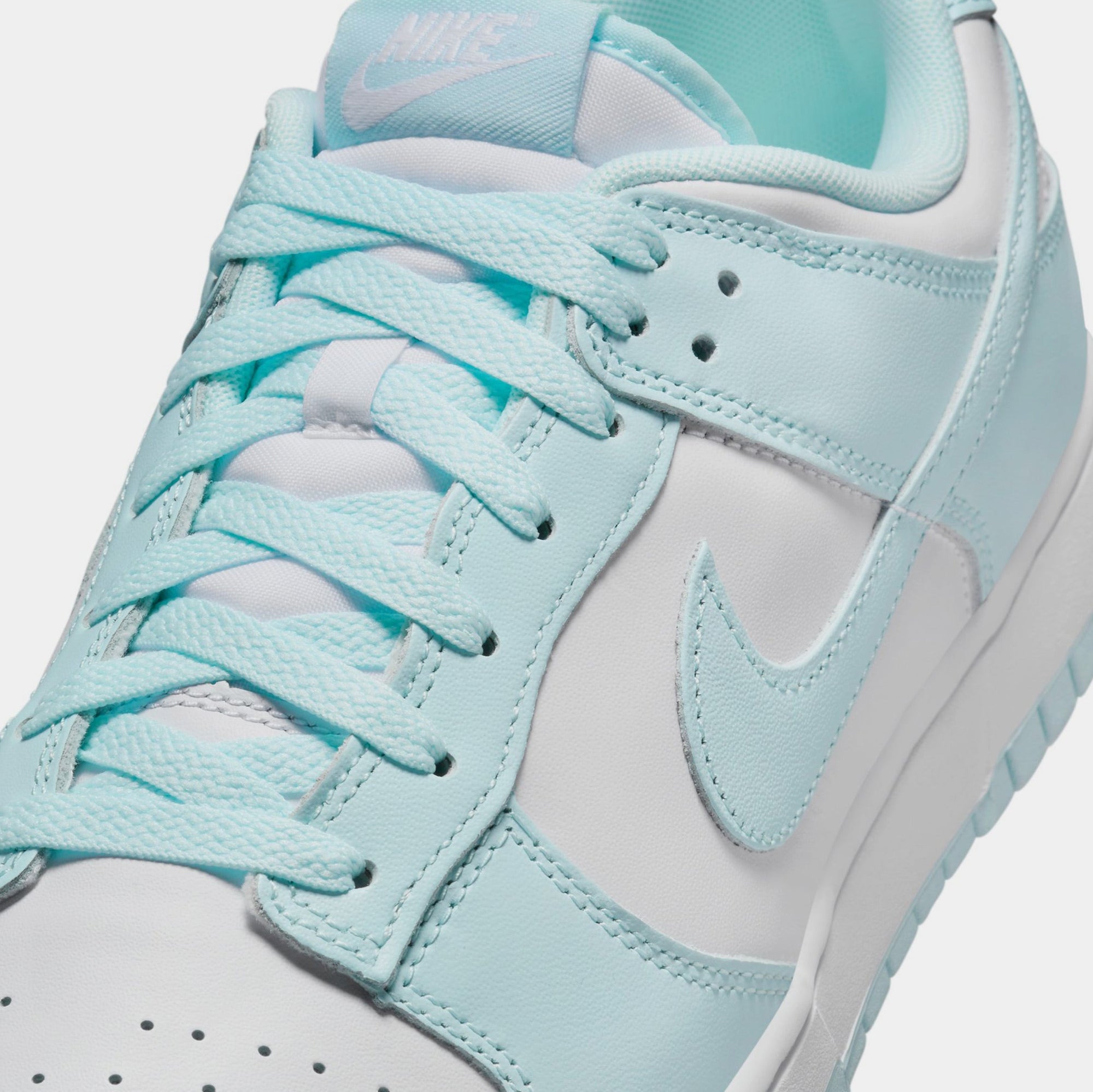 Оригінальна Dunk Low Mens Lifestyle Shoes Nike – вид ззаду