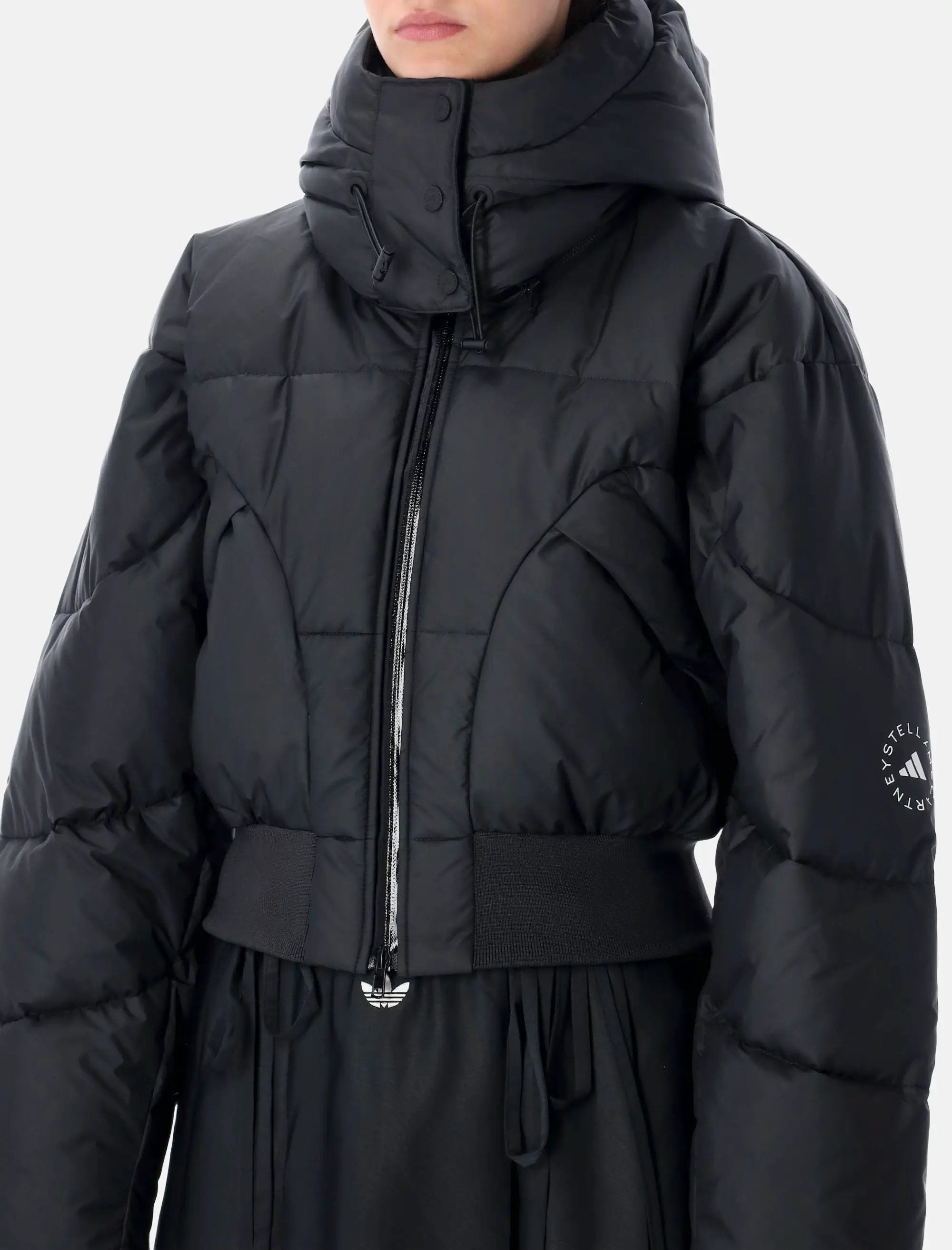 Оригінальна Cropped Down Jacket Adidas – детальний вид
