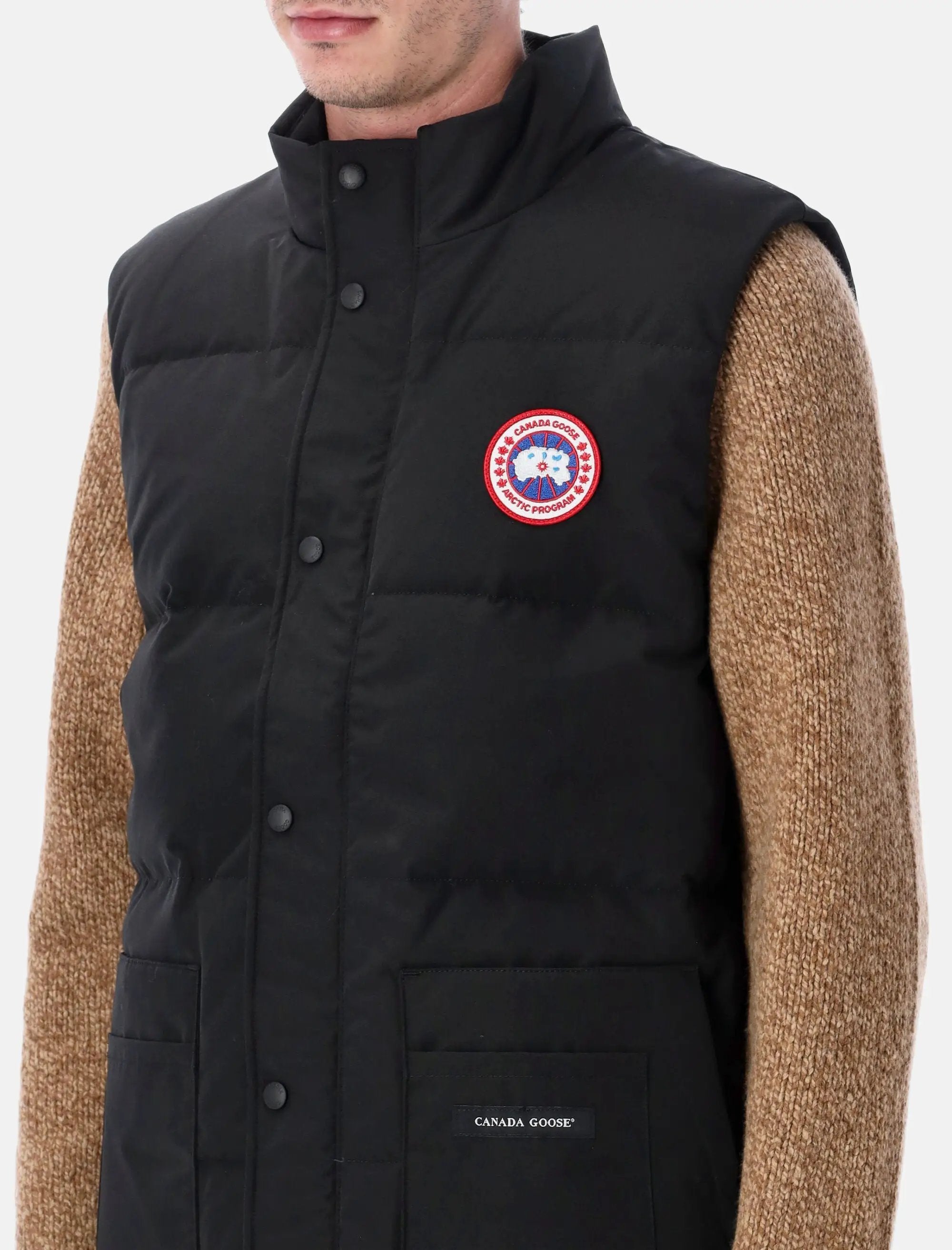 Freestyle Crew Down Vest Canada goose – Гарантія оригінальності – детальний вид