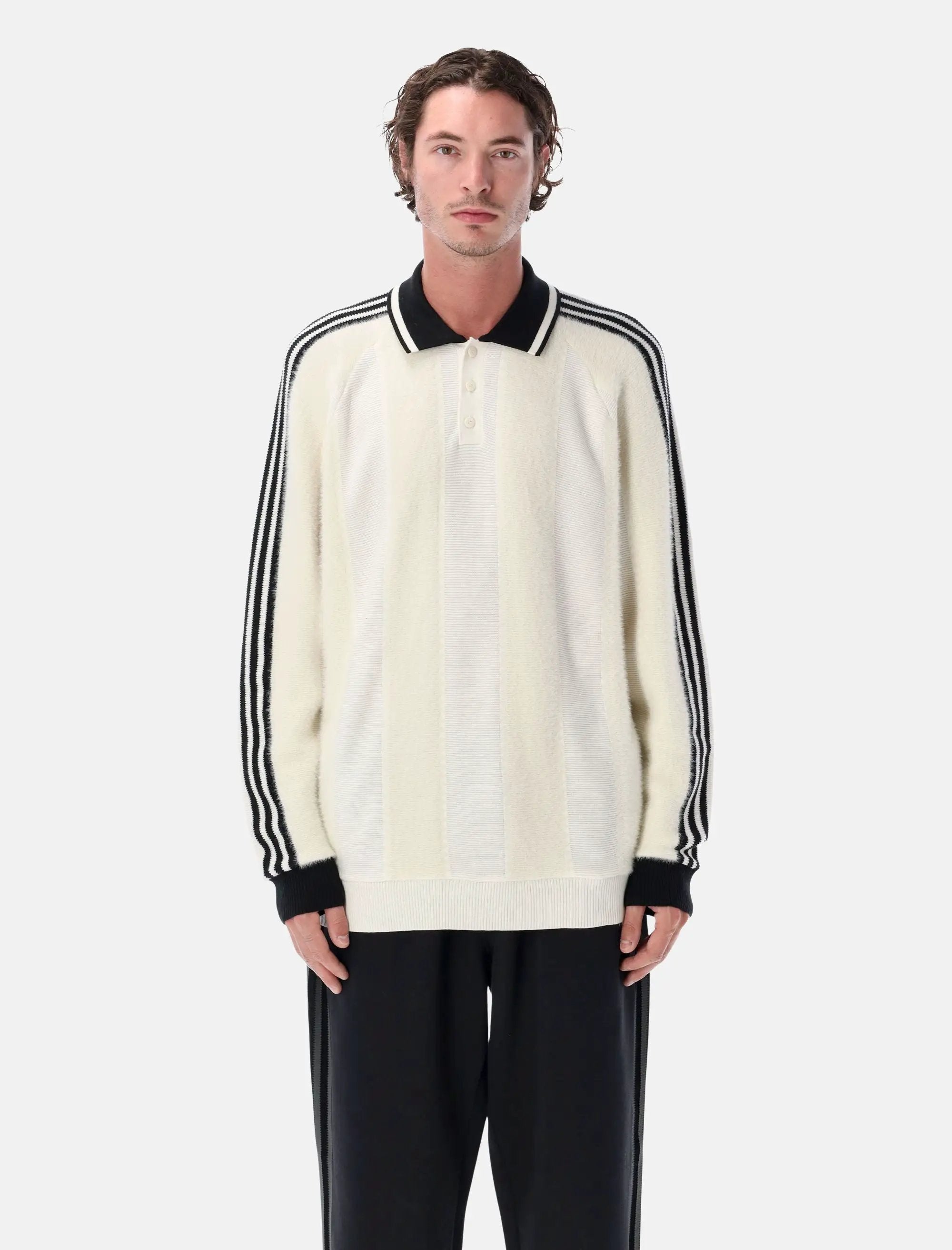 Оригінальна Premium Knitted Quarter Button Jersey Adidas – боковий вид - ADIDAS
