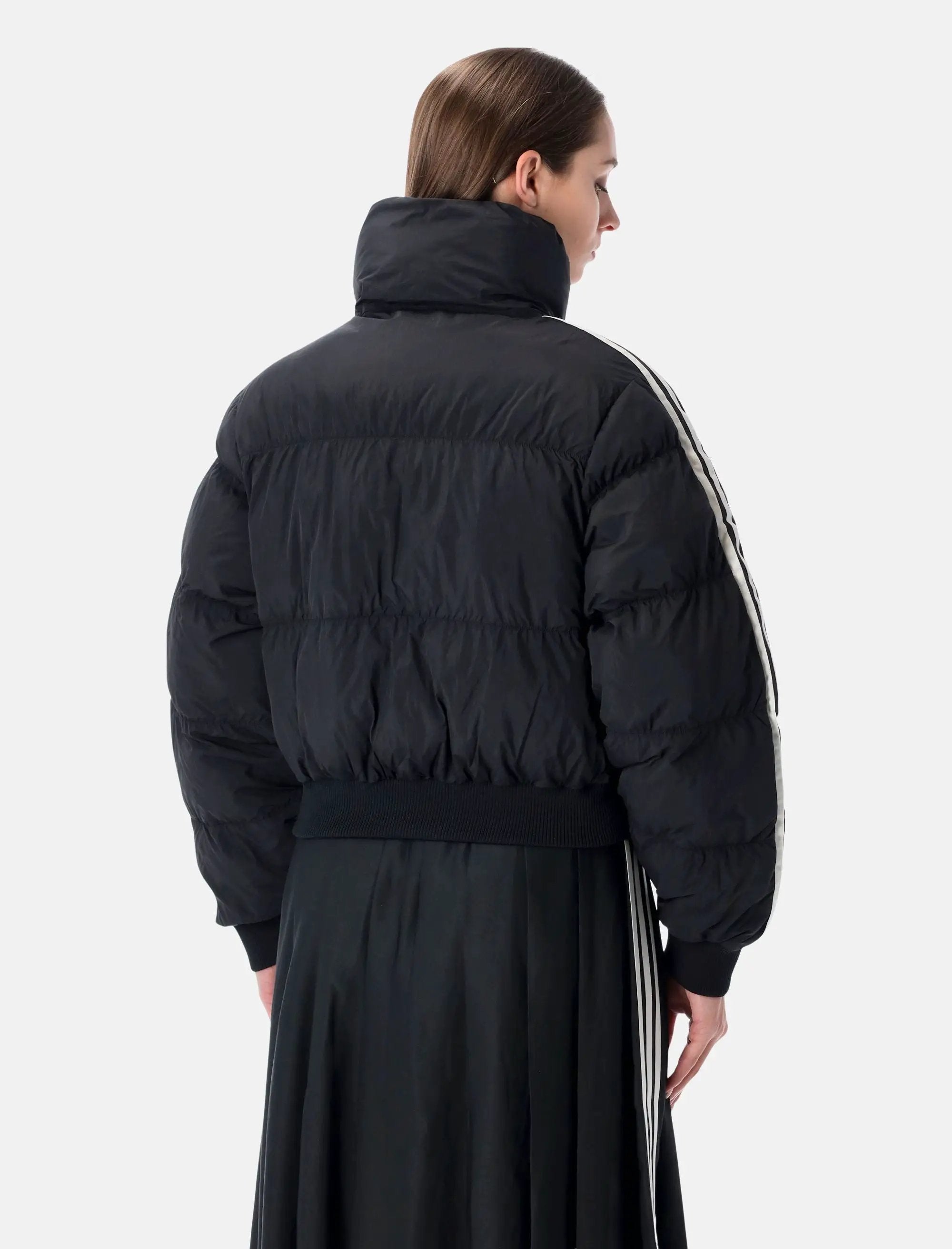 Adicolor Cropped Puffer Jacket Adidas оригінал – Купити в Україні – вид ззаду