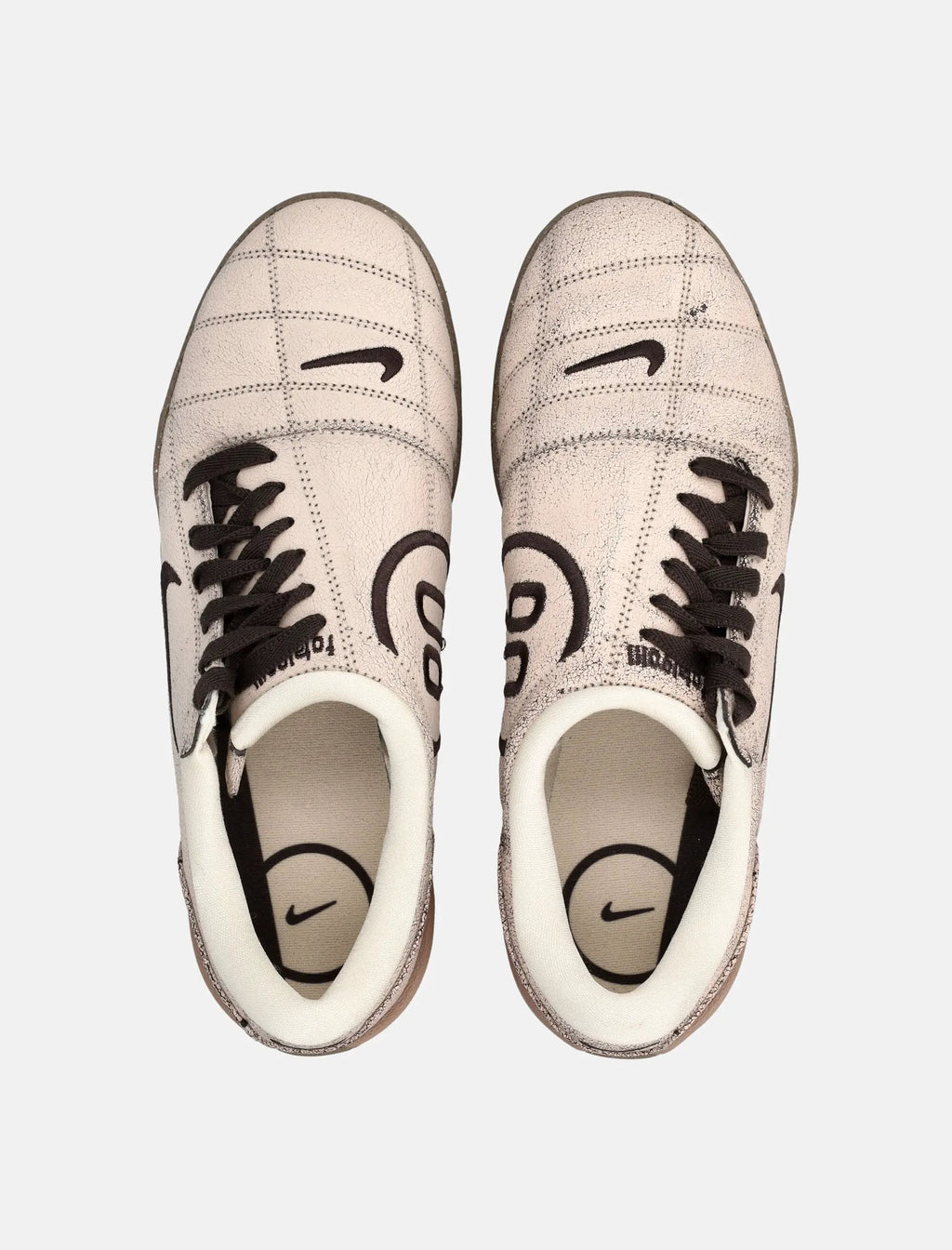 Оригінальна Total 90 Pearl White Sneakers Nike – вид ззаду