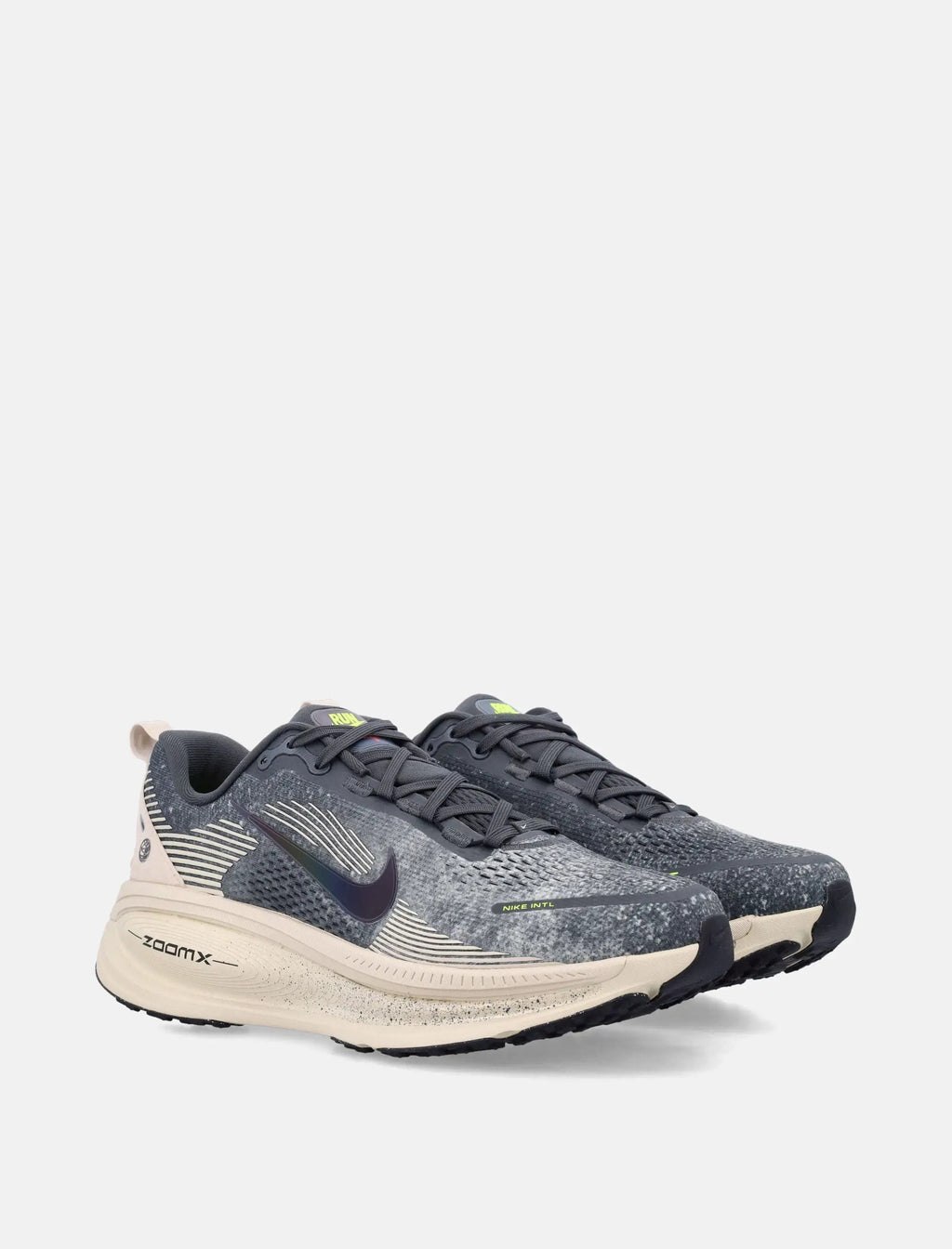 Оригінальна Vomero 18 Running Shoes Nike – детальний вид