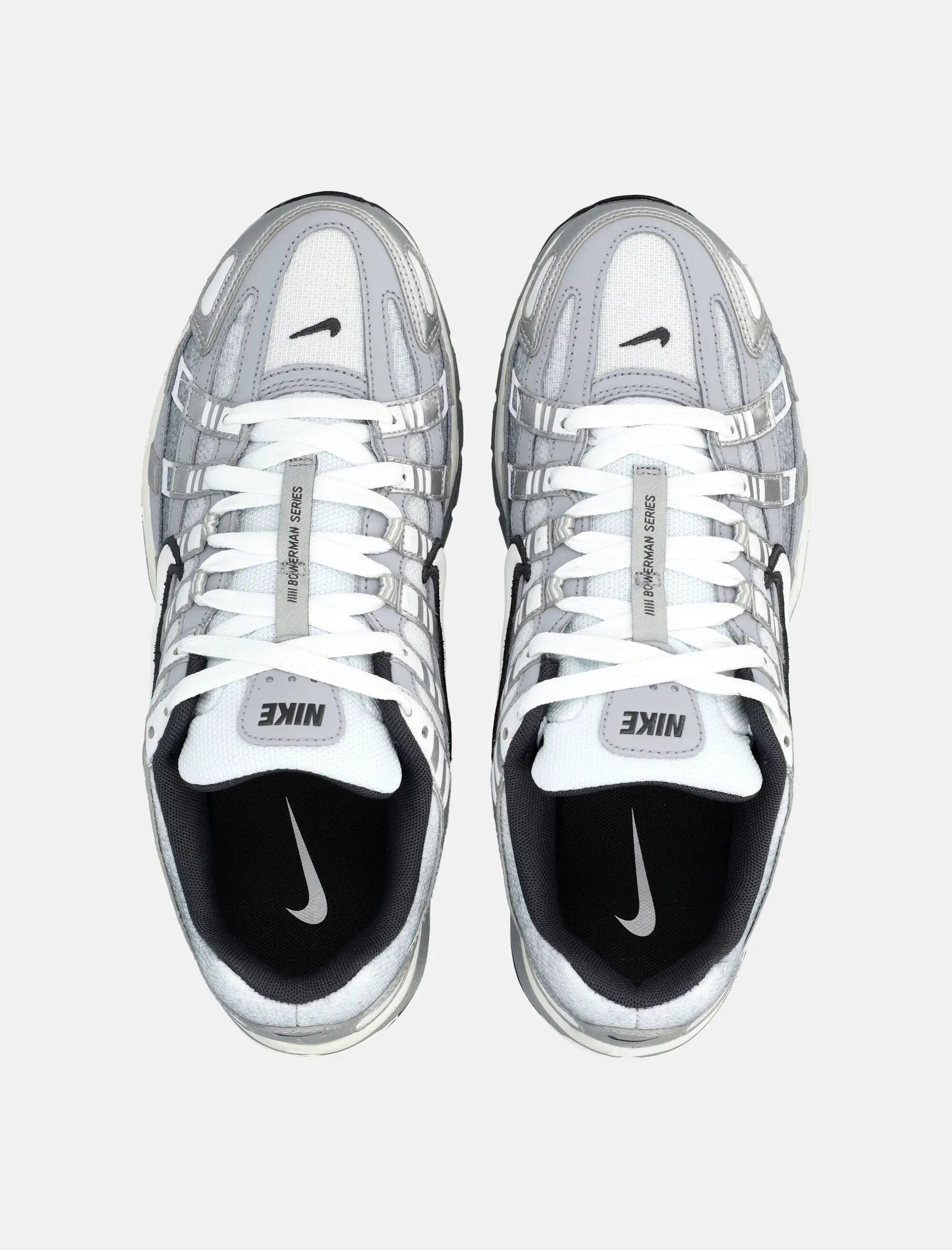 Оригінальна P 6000 Sneakers Metallic Silver Nike – вид ззаду