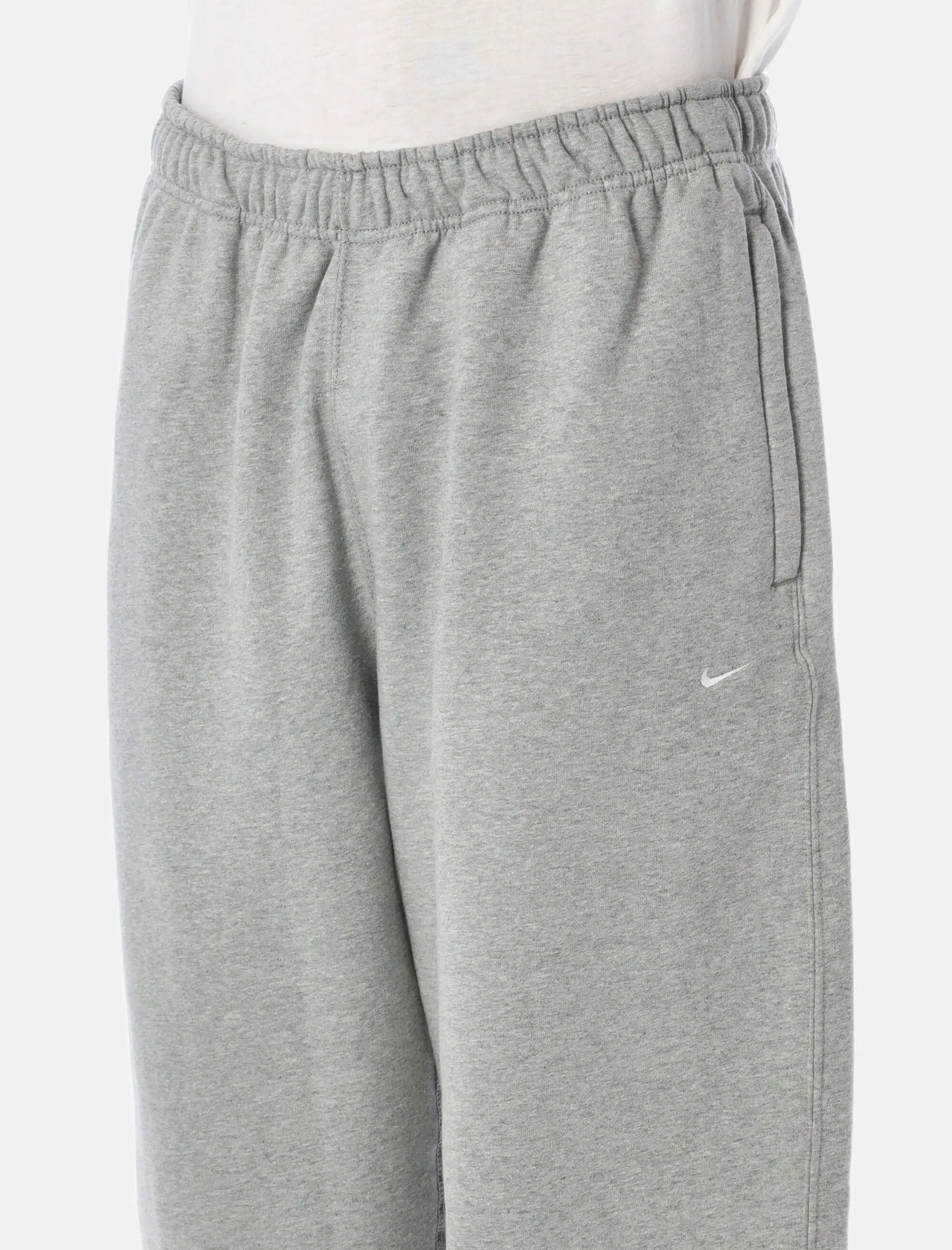 Оригінальна Solo Swoosh Fleece Pants Nike – детальний вид