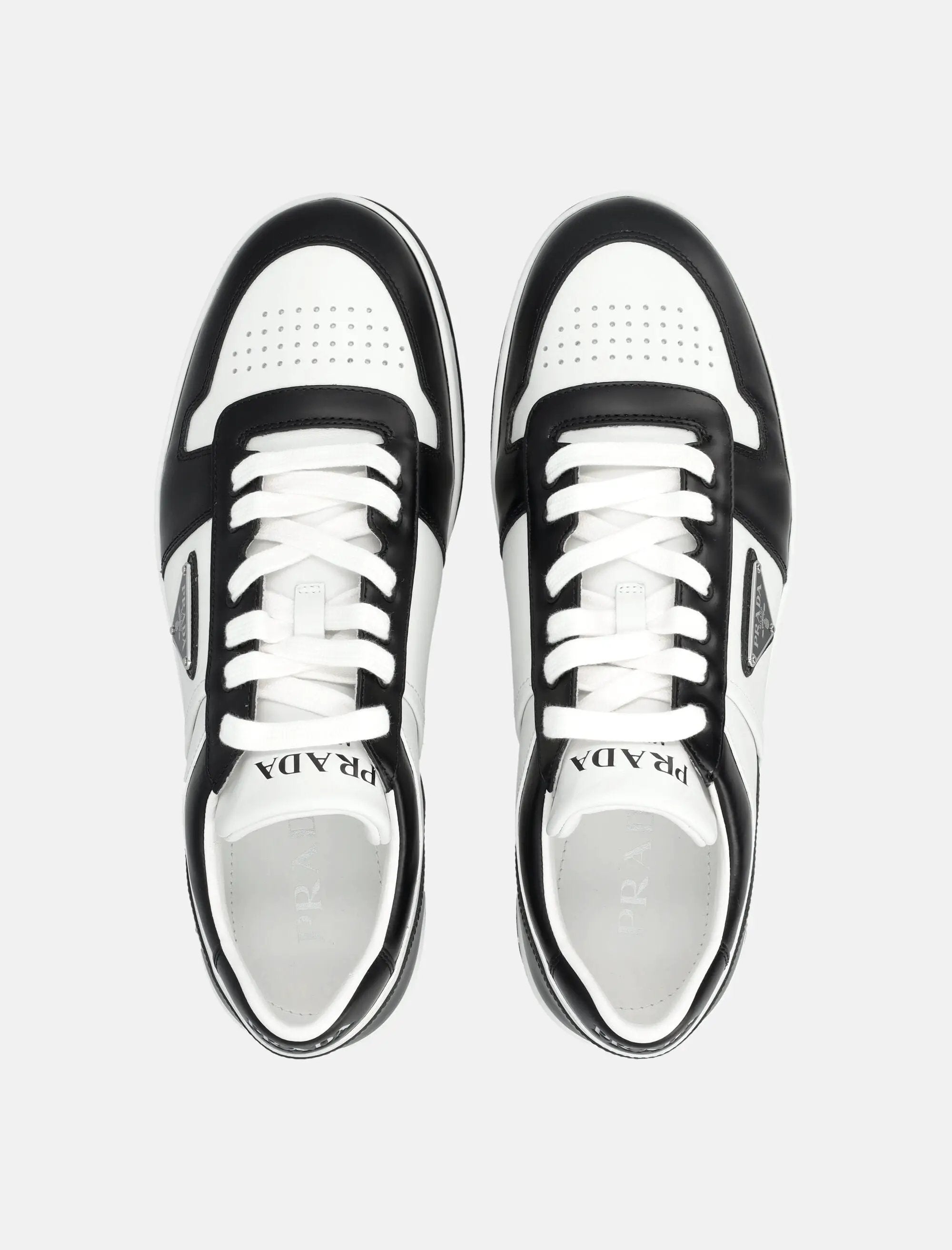 Оригінальна Downtown Leather Sneakers Prada – вид ззаду