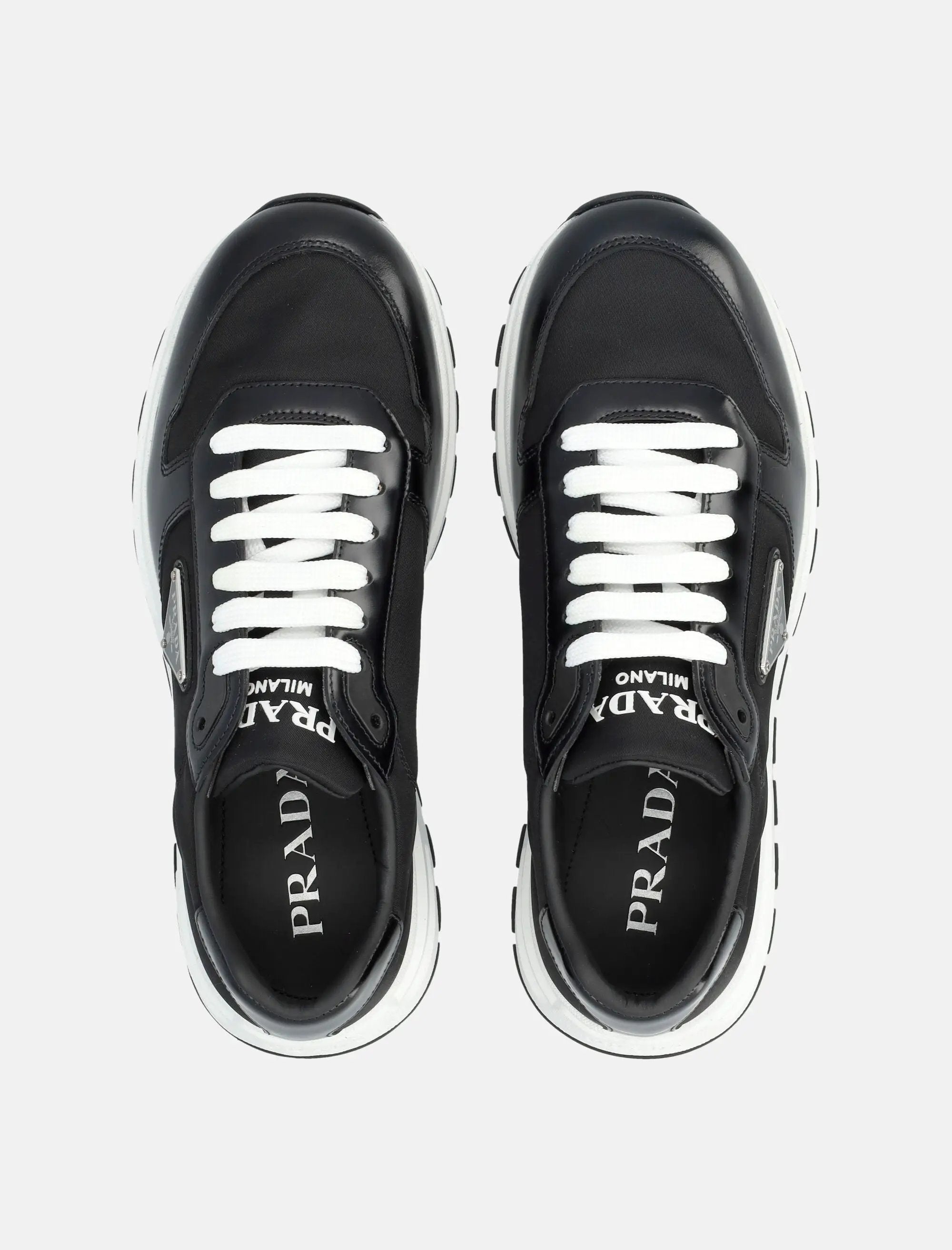Оригінальна Nylon And Leather Prada Sneakers Prada – вид ззаду