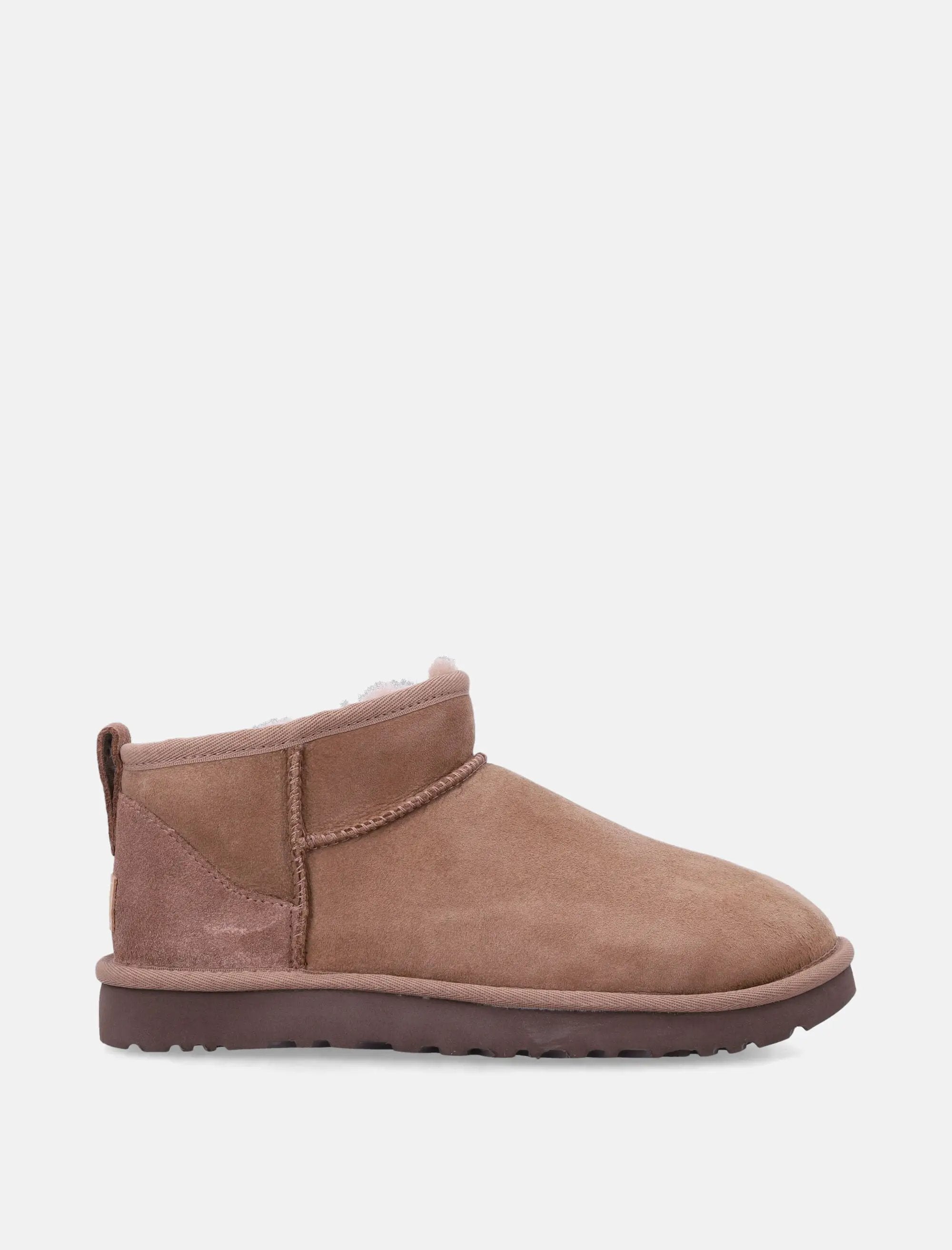 Оригінальна Classic Ultra Mini Suede Boots For Woman Ugg – боковий вид
