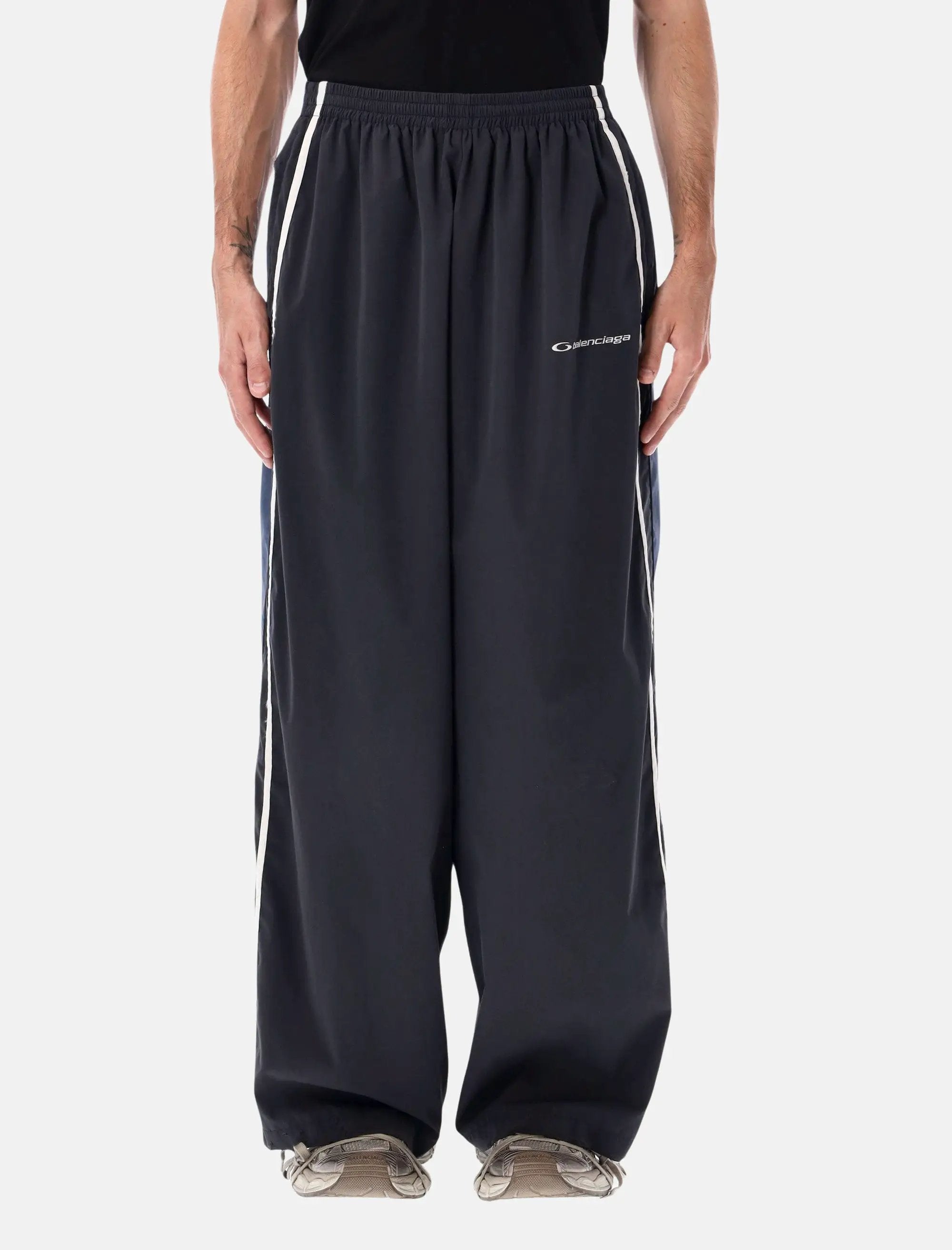 Tracksuit Pants 50 Balenciaga – Гарантія оригінальності – боковий вид